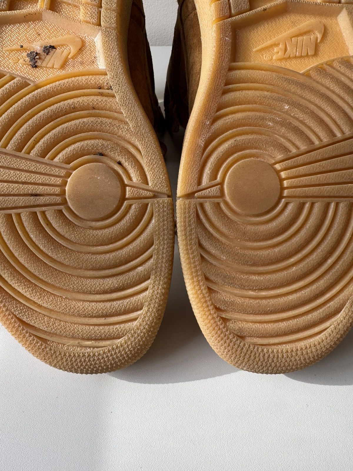Nike Nike Air Jordan 1 Retro High OG Wheat Golden Harvest Sz 9.5 Size US 9.5 / EU 42-43 - 9 Thumbnail