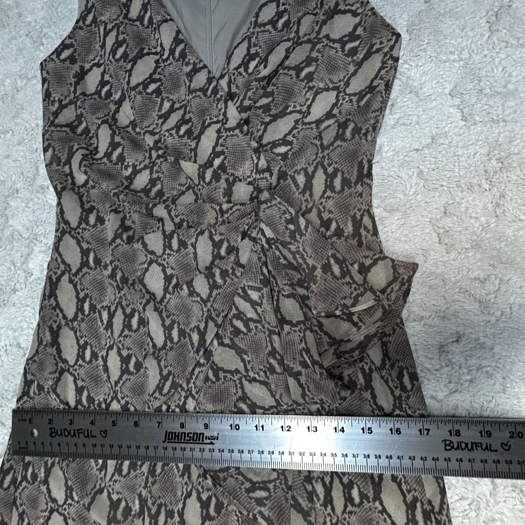 Ralph Lauren Lauren Ralph Lauren Freddie Georgette Snakeskin Print Cocktail Dress 0P Sleeveless V-Neck Tan/Snakeskin Women B ... Size XS / US 0-2 / IT 36-38 - 7 Thumbnail