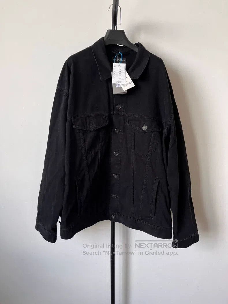 Balenciaga Balenciaga Letter Logo Printed Single-Breasted Long Sleeve Size US S / EU 44-46 / 1 - 1 Thumbnail