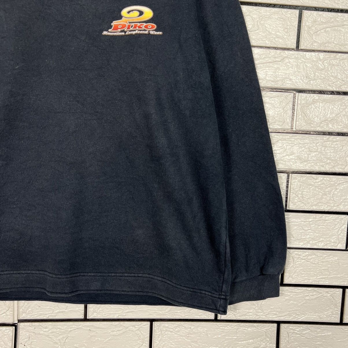 Vintage PIKO Hawaiian Longboard Wear Big Logo Sweatshirt #4244-C193 Size US L / EU 52-54 / 3 - 10 Thumbnail