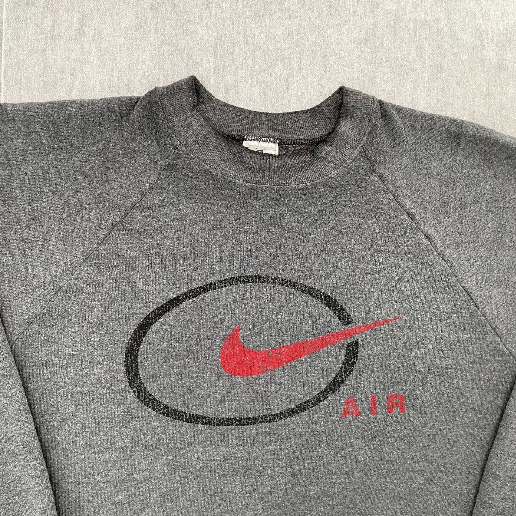Fruit Of The Loom VINTAGE Nike Sweatshirt Pullover Crewneck Adult Large Gray Graphic Print 90s Sports Fleece Unisex Size US L / EU 52-54 / 3 - 3 Thumbnail