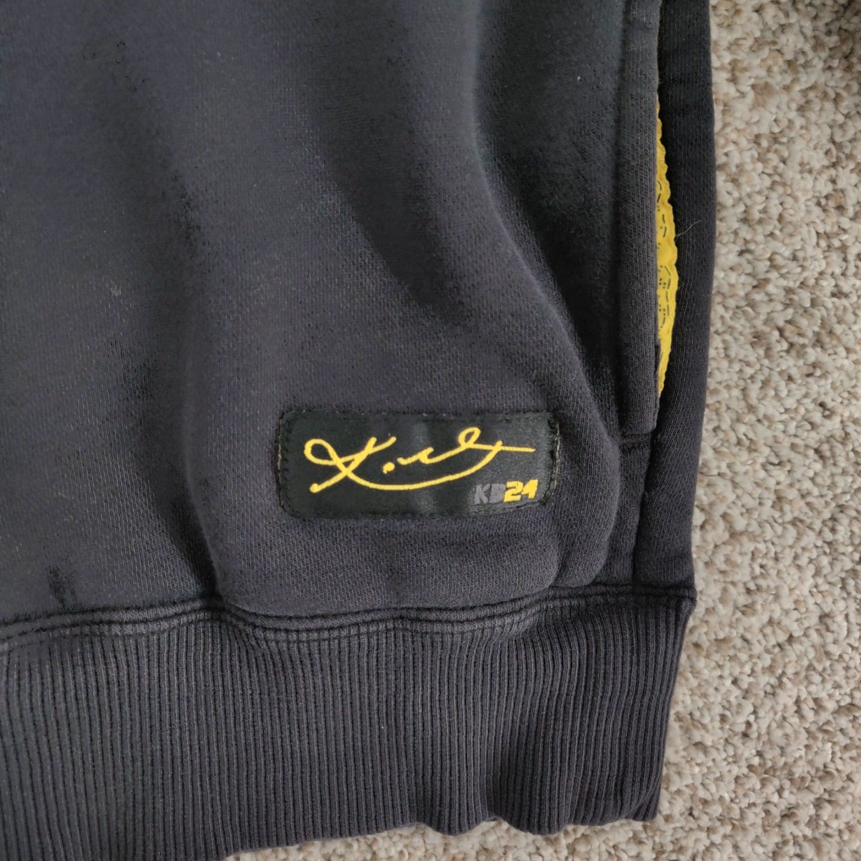 Nike VINTAGE Nike Hoodie Mens L Black Kobe Bryant Mamba Adult Pullover Sweatshirt Size US L / EU 52-54 / 3 - 7 Thumbnail