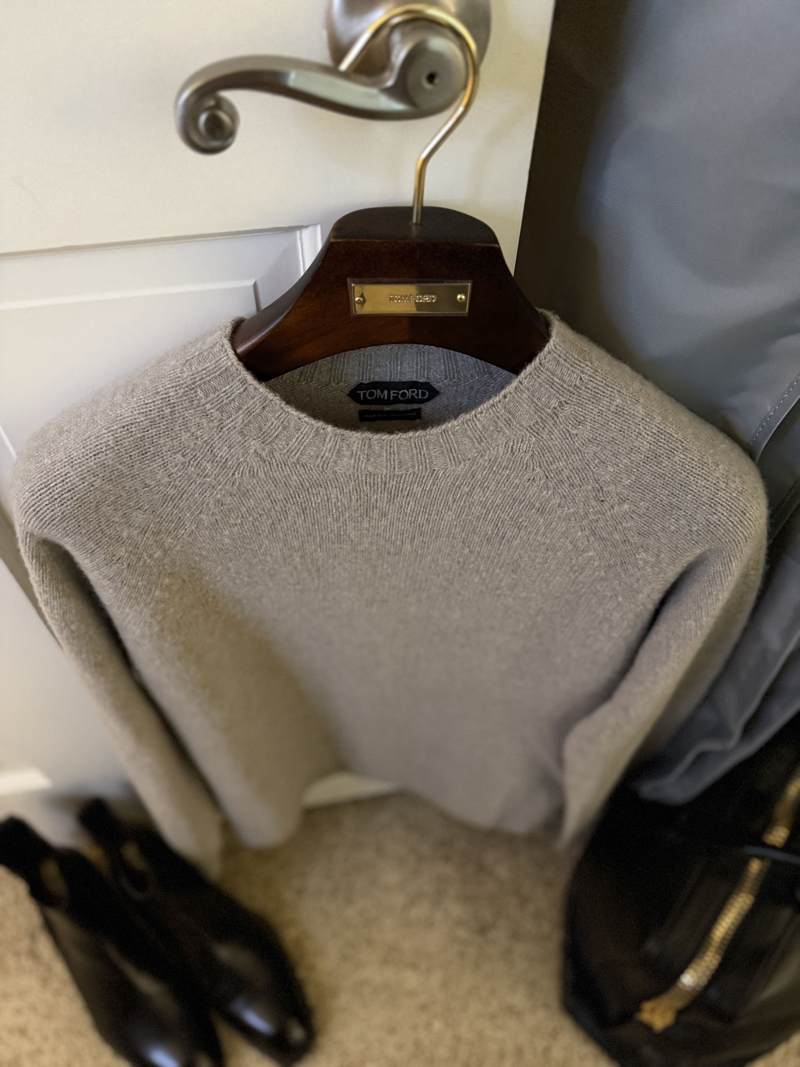 Tom Ford Best Dressed $2,000 w/tax TOM FORD 100% Cashmere Crewneck Size US M / EU 48-50 / 2 - 10 Thumbnail