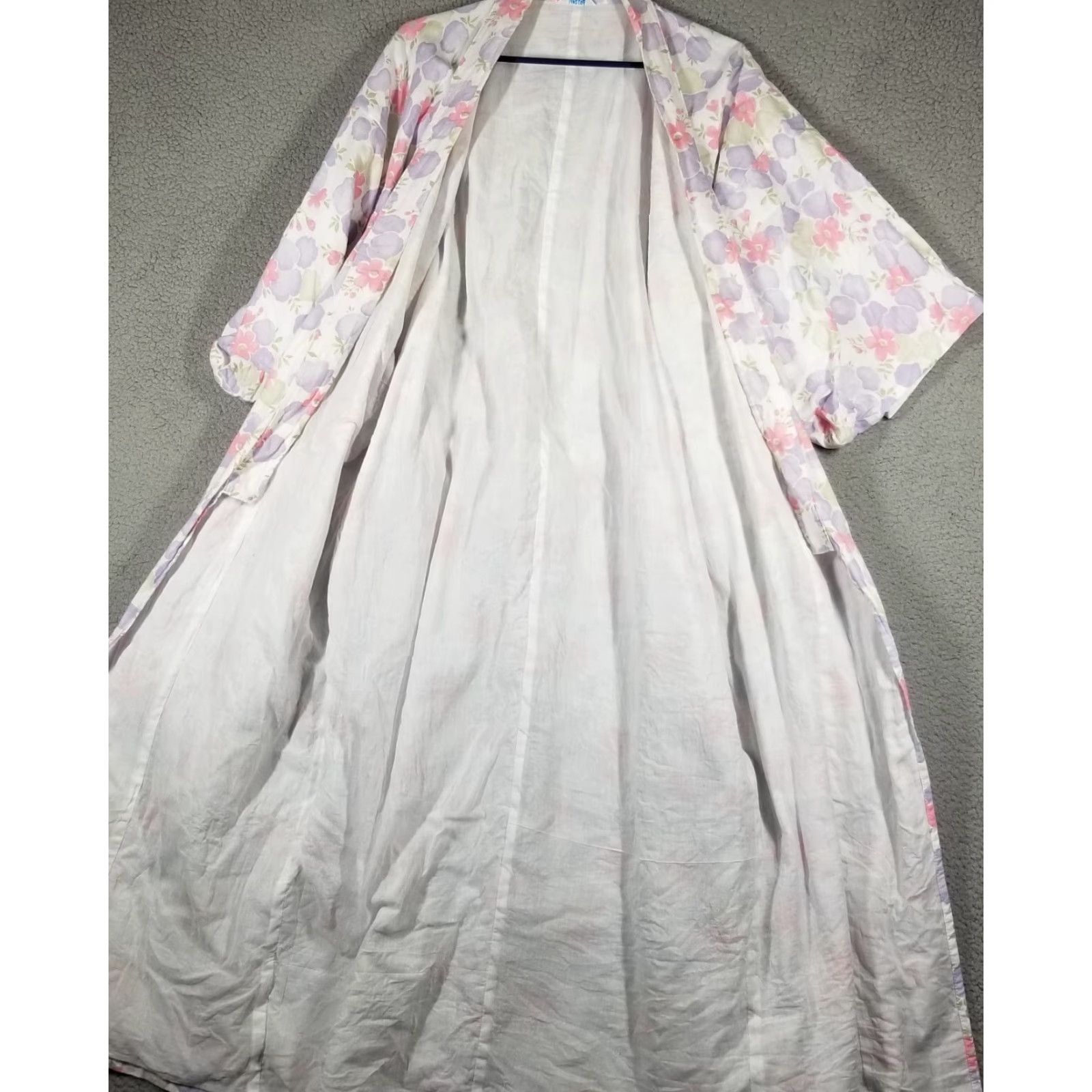 Vintage VINTAGE Japanese Cotton Kimono Robe Women Long Floral Sleepwear One Size Purple White Pink Size ONE SIZE - 3 Thumbnail