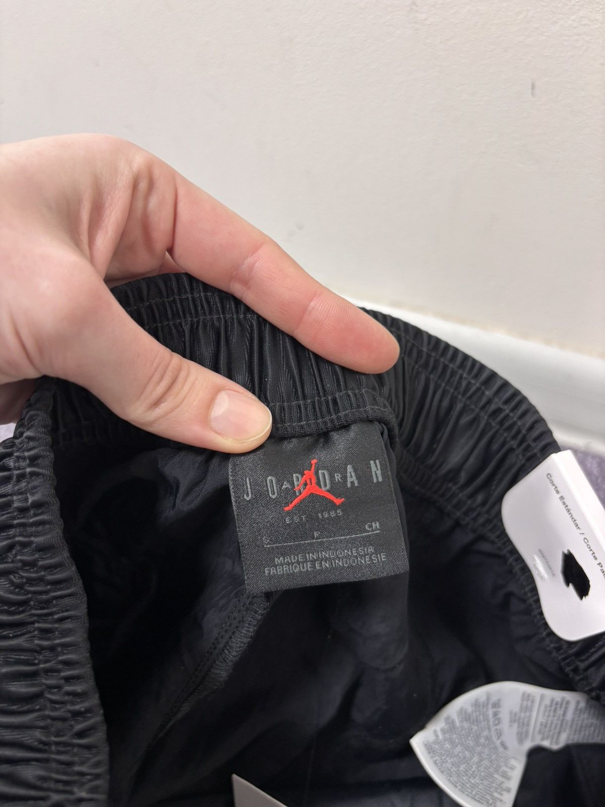 Jordan Brand Nike Air Jordan NWT Women’s Black Nylon Utility Cargo Pants Size 30" / US 8 / IT 44 - 13 Thumbnail