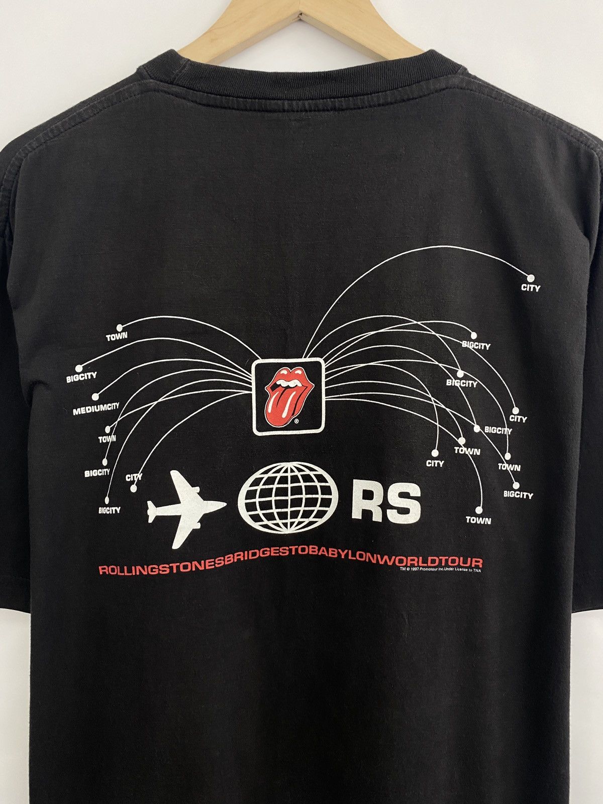 Band Tees × The Rolling Stones Vintage 1997 The Rolling Stones World Tour t-shirt Size US L / EU 52-54 / 3 - 8 Thumbnail