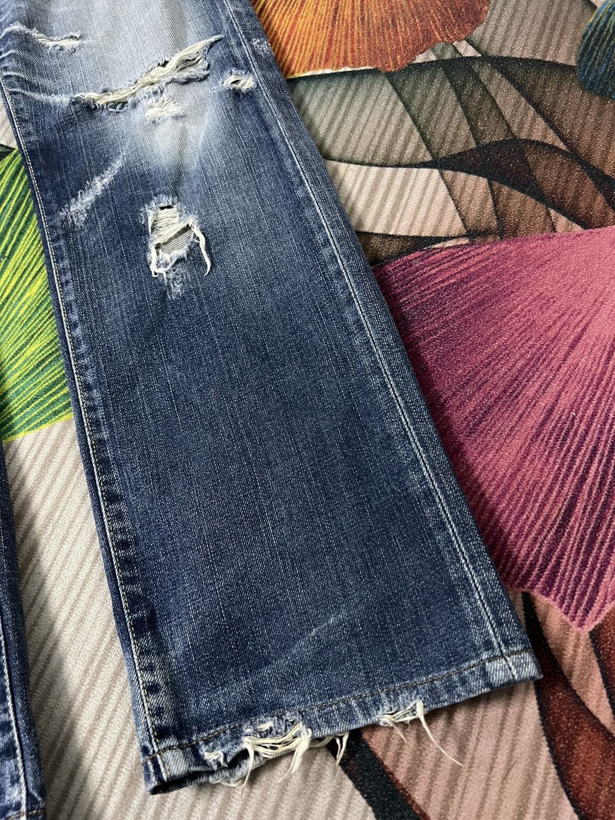 Levi's VINTAGE LEVIS 505 DISTRESSED JEANS Size US 32 / EU 48 - 4 Thumbnail