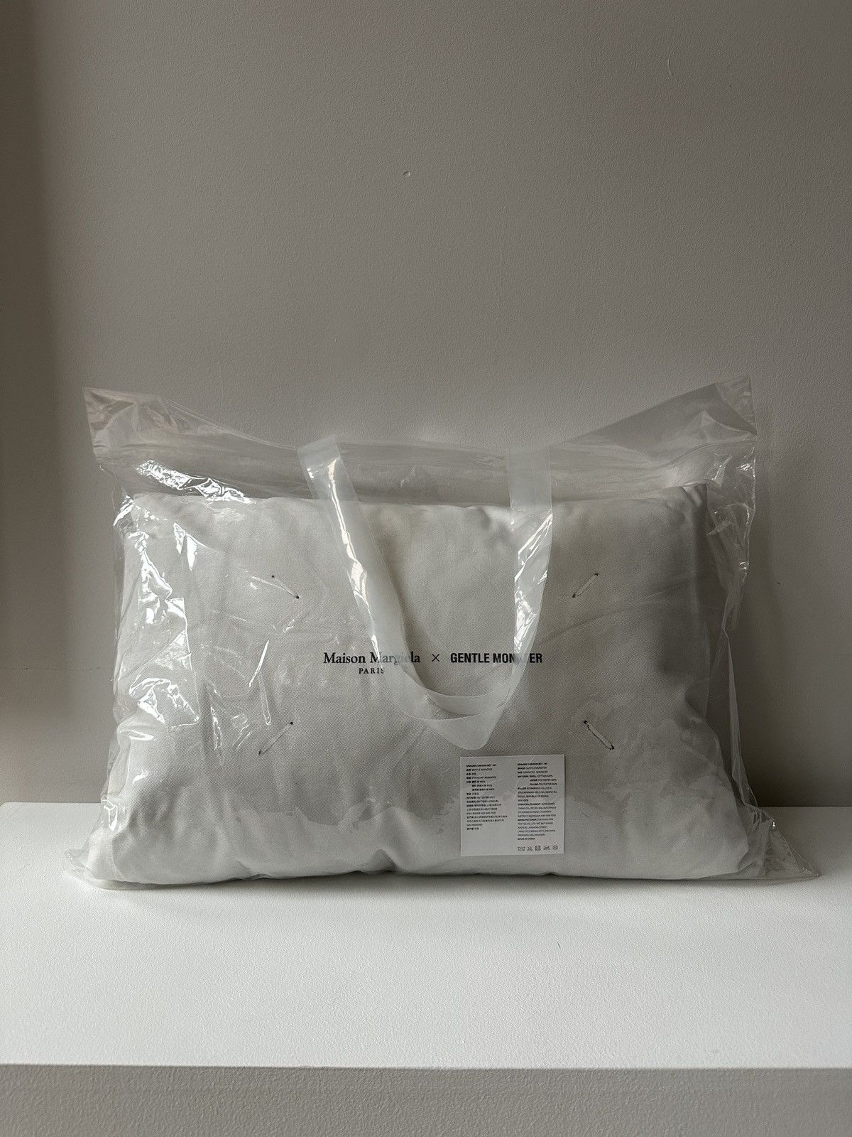 Gentle Monster × Maison Margiela Maison Margiela x Gentle Monster Pillow Size ONE SIZE - 8 Thumbnail