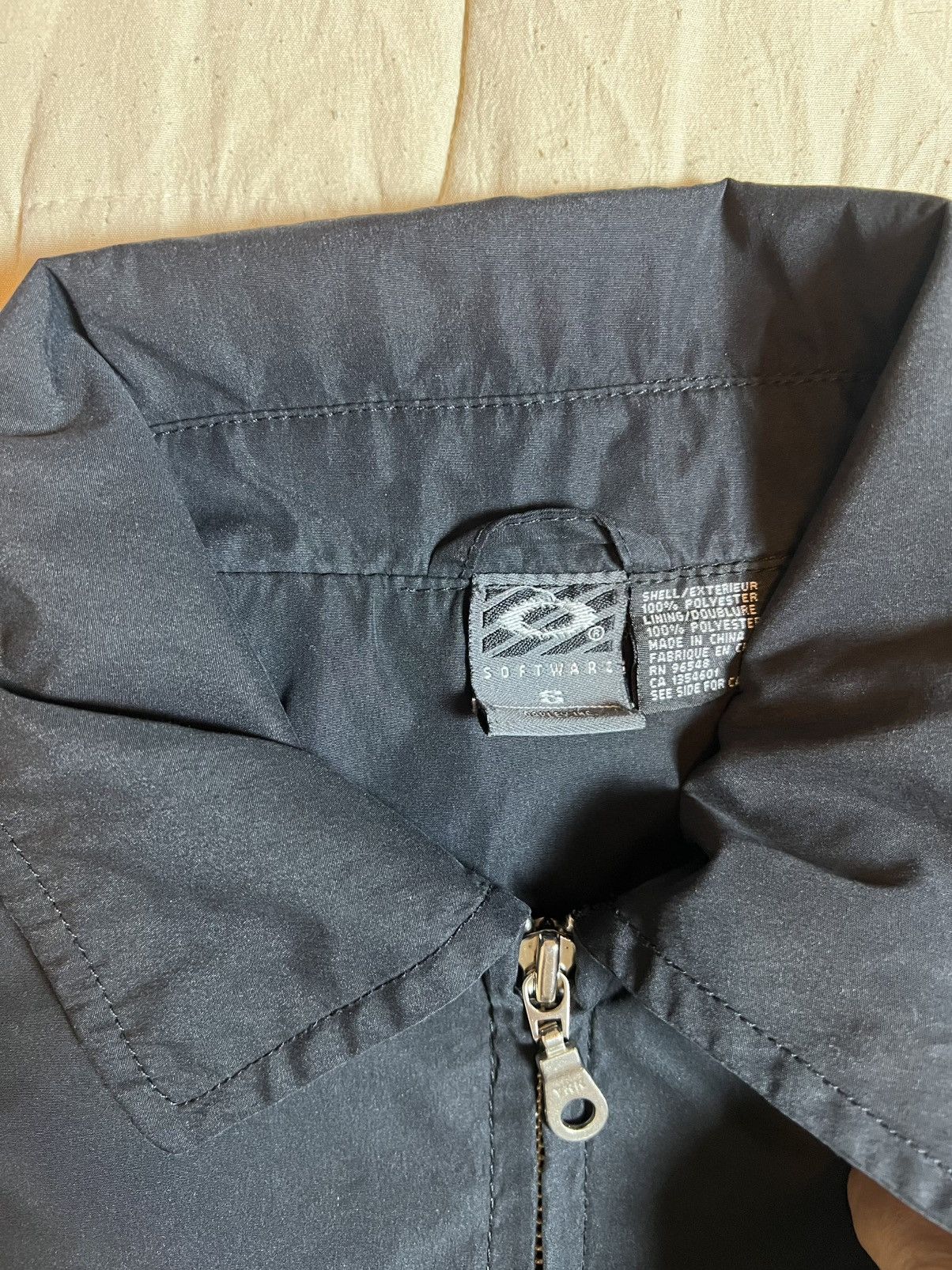 Oakley Vintage Oakley Software Women Black Zip Jacket Size Small Size S / US 4 / IT 40 - 3 Thumbnail