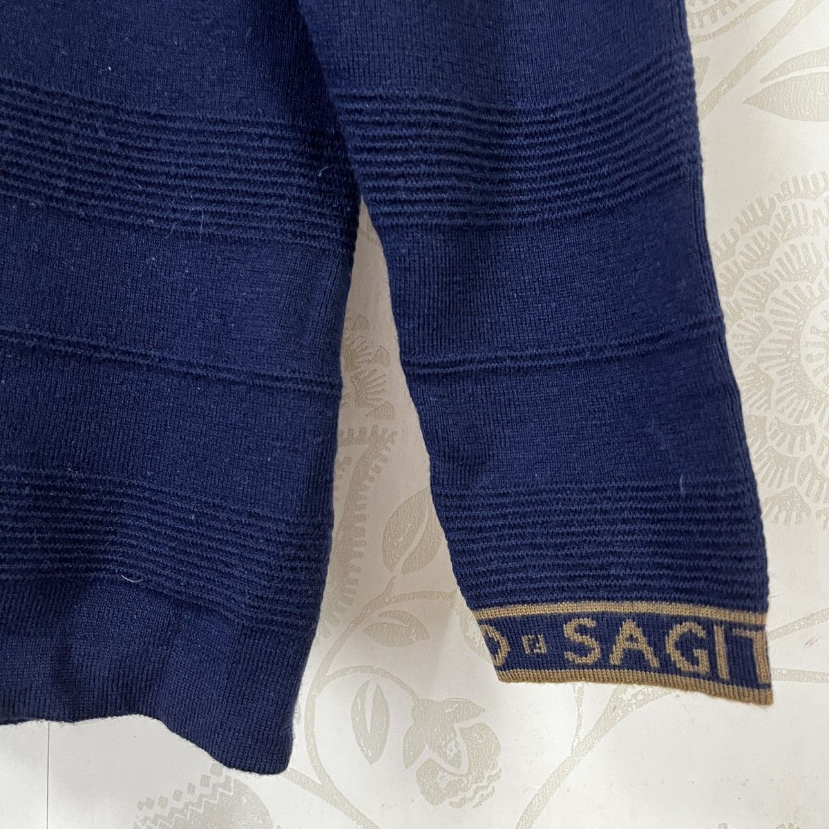 Fendi × Vintage Distressed FENDI Ripped Vintage Knitwear Sweater Size US S / EU 44-46 / 1 - 8 Thumbnail