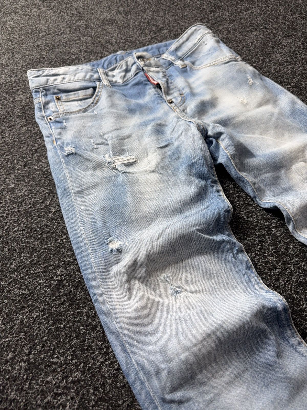 Dsquared2 00s Dsquared2 Distressed Light Wash Denim Jeans Size 38 Size 26" / US 2 / IT 38 - 4 Thumbnail