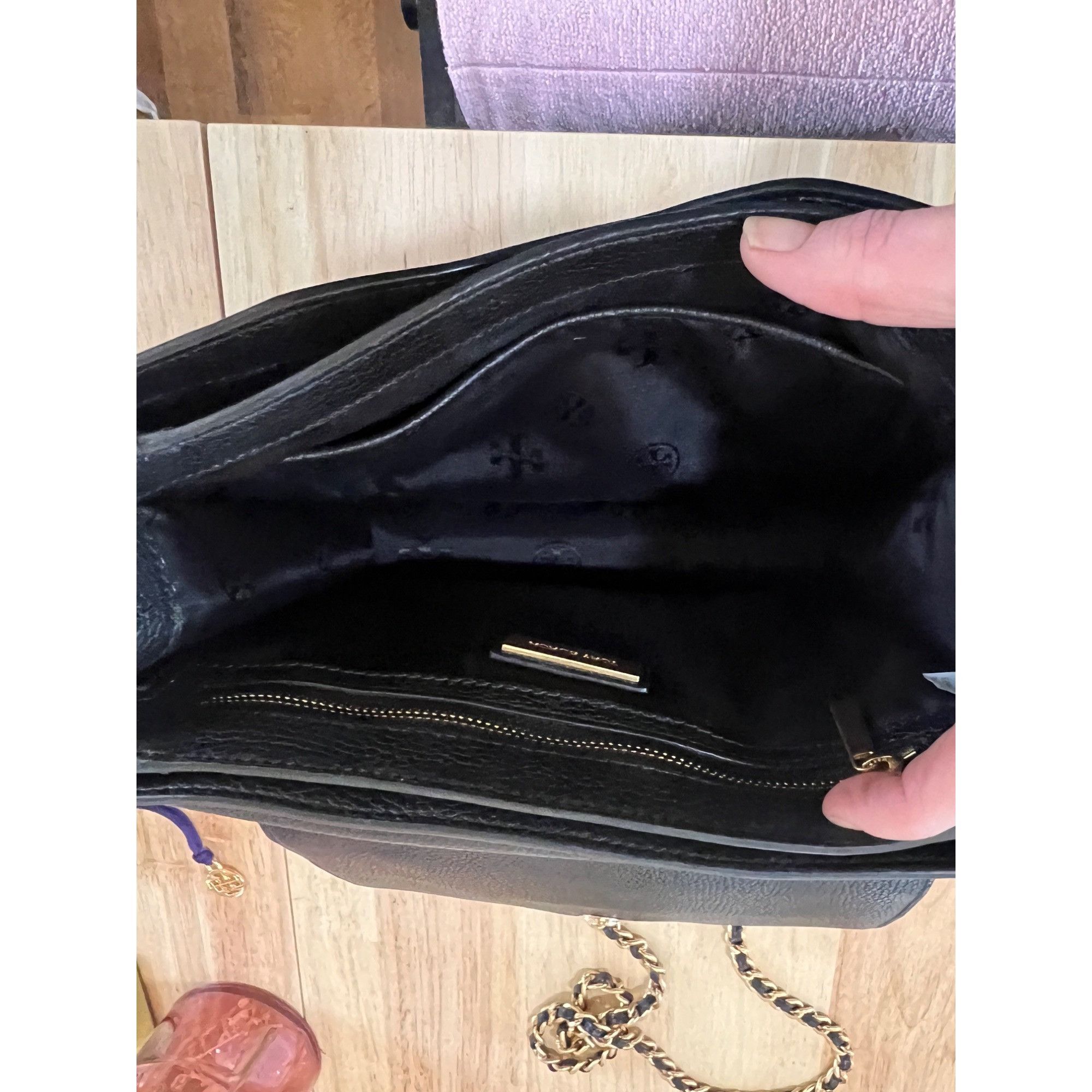 Tory Burch ✺✺ AUTHENTIC TORY BURCH BLACK BRITTEN HANDBAG ✺✺ Size ONE SIZE - 8 Thumbnail