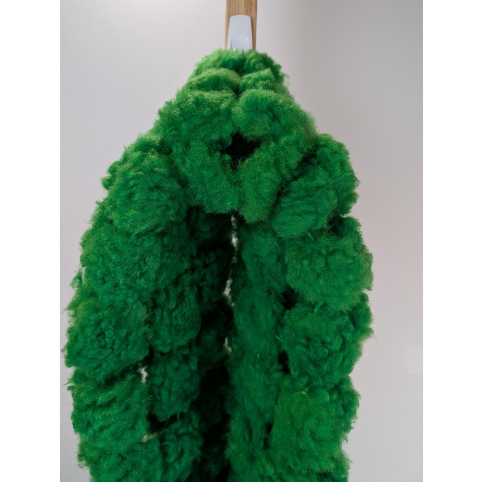 Bottega Veneta o1rshd1 Size: OS / Teddy Shearling Scarf Pompom in Green Size ONE SIZE - 5 Thumbnail