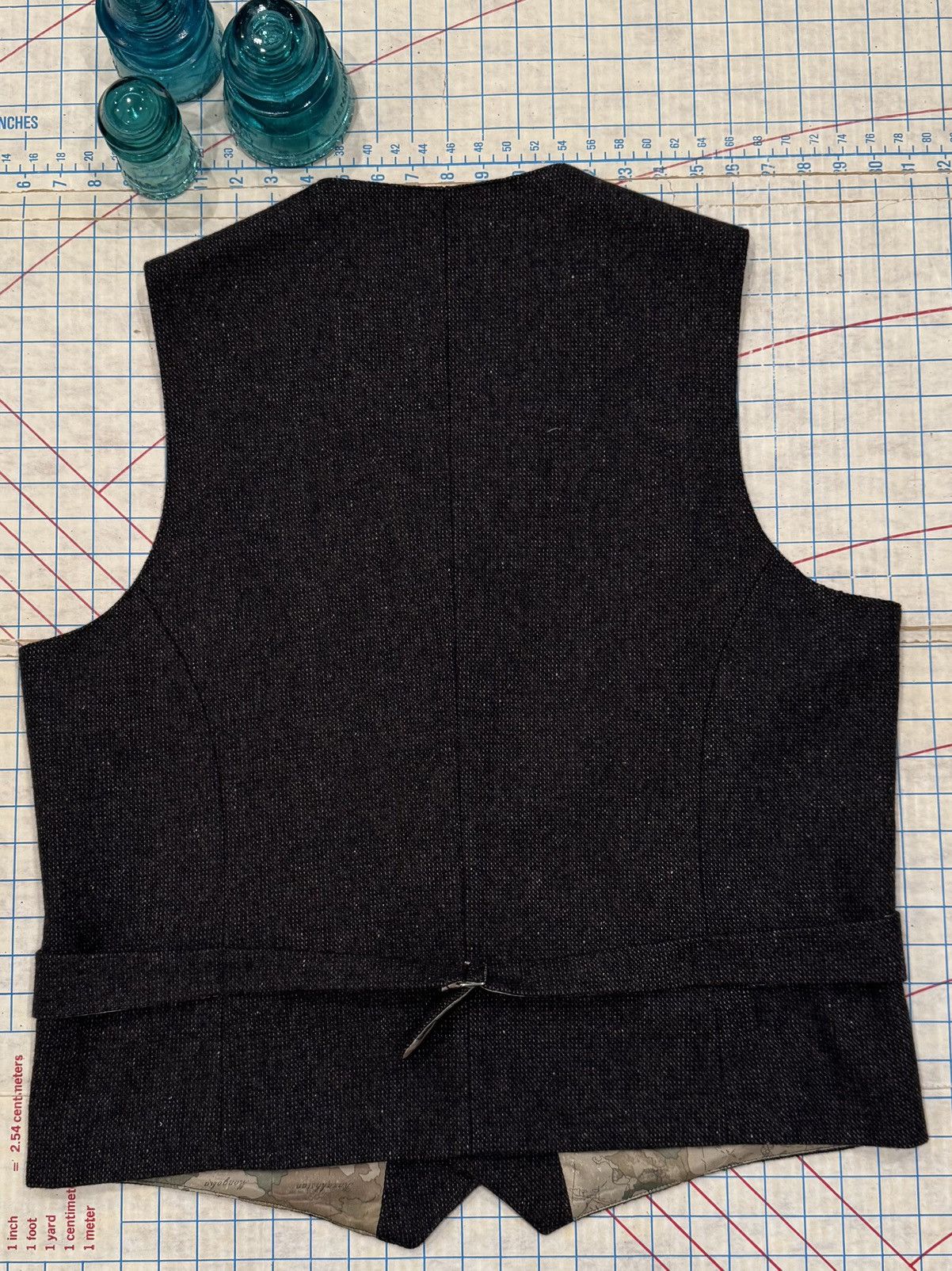 Vintage Celtic Gents of Irish Heritage Tweed Vest Charcoal Grey 48 Size 48R - 9 Thumbnail