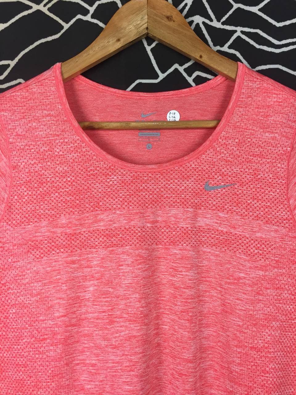Nike Nike Women's Dri-FIT Knit Seamless Running Top Pink Coral Size L / US 10 / IT 46 - 3 Thumbnail