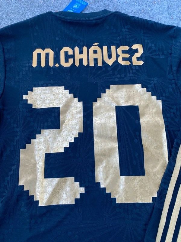 Adidas Authentic Adidas Mexico M.Chavez Long Sleeve T-Shirt Size M Size US M / EU 48-50 / 2 - 8 Thumbnail