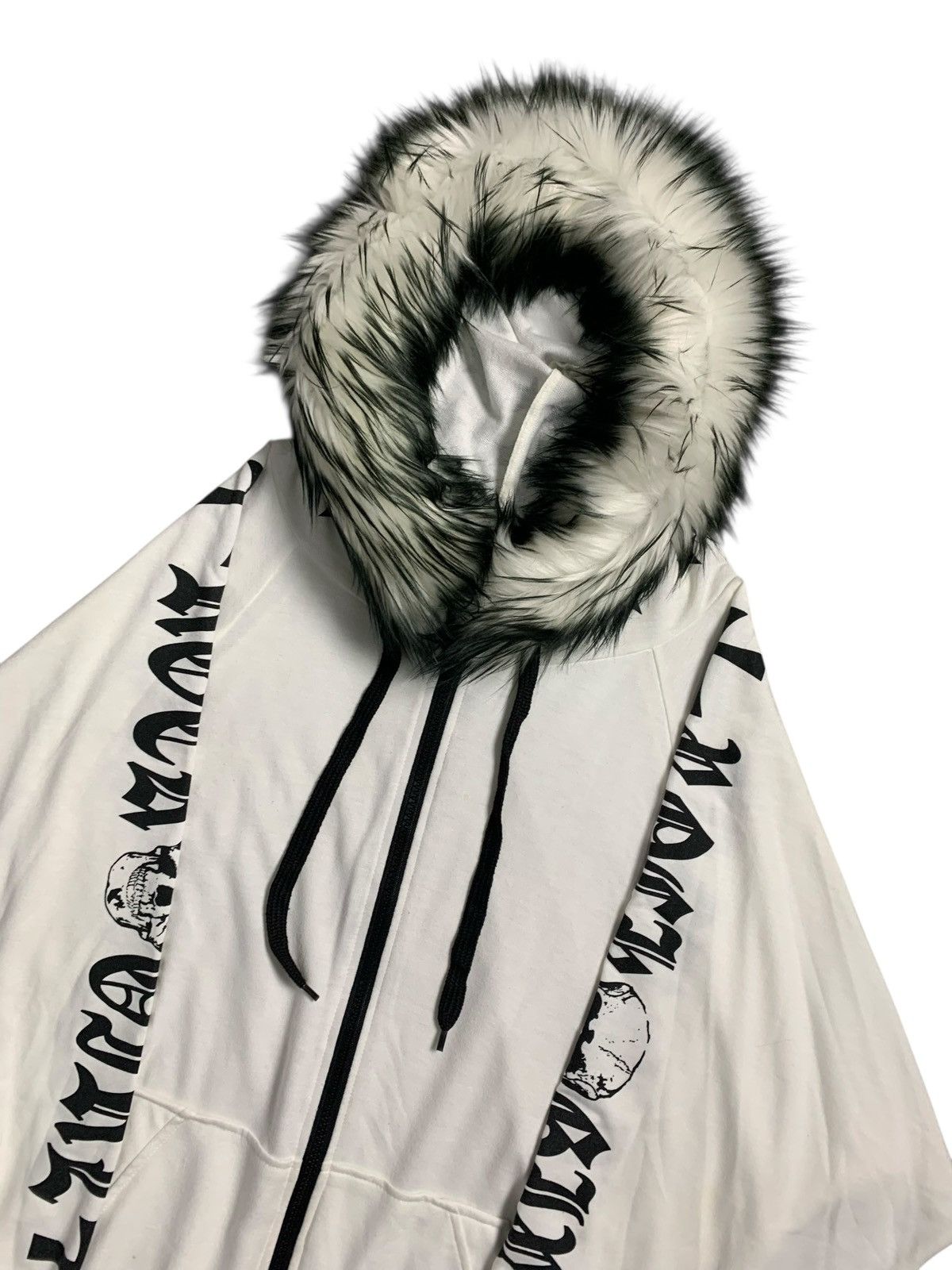 20471120 JAPANESE ROCK GIRL CROSS SKULL POEM FUR ZIP HOODIE BOXY SIZE Size US XL / EU 56 / 4 - 3 Thumbnail