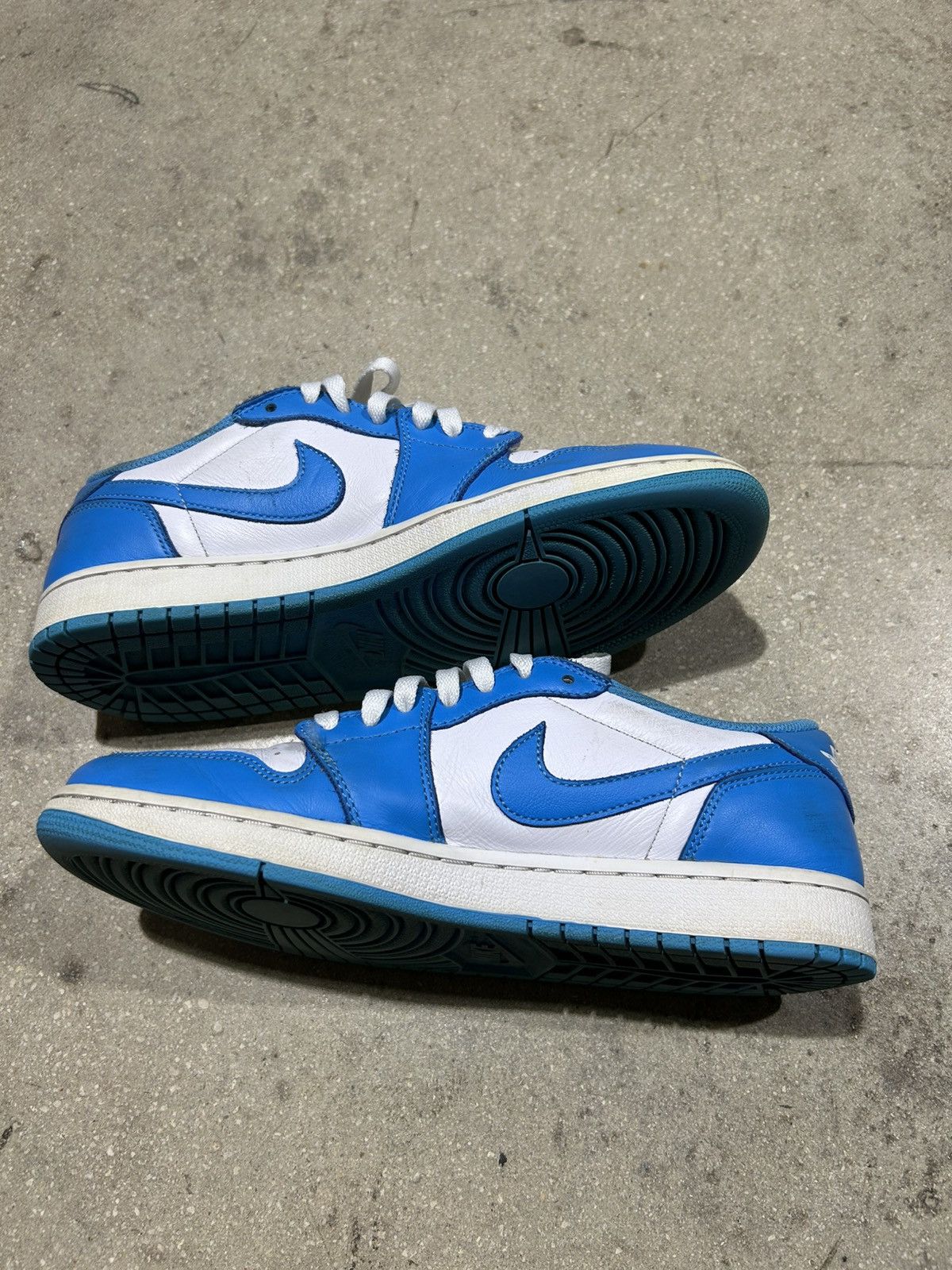 Jordan Brand Jordan 1 Low SB UNC Size US 9.5 / EU 42-43 - 2 Thumbnail