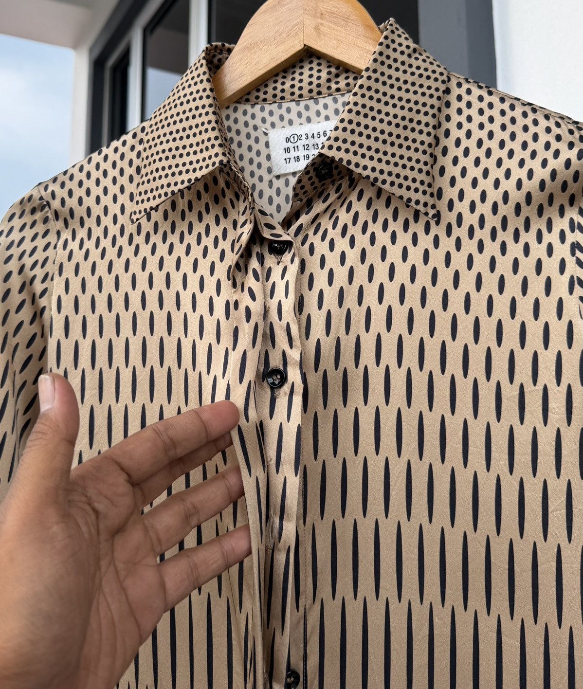 Maison Margiela Maison Margiela Monogram Pattern Logo Long Sleeve Silk Shirt Size S / US 4 / IT 40 - 5 Thumbnail