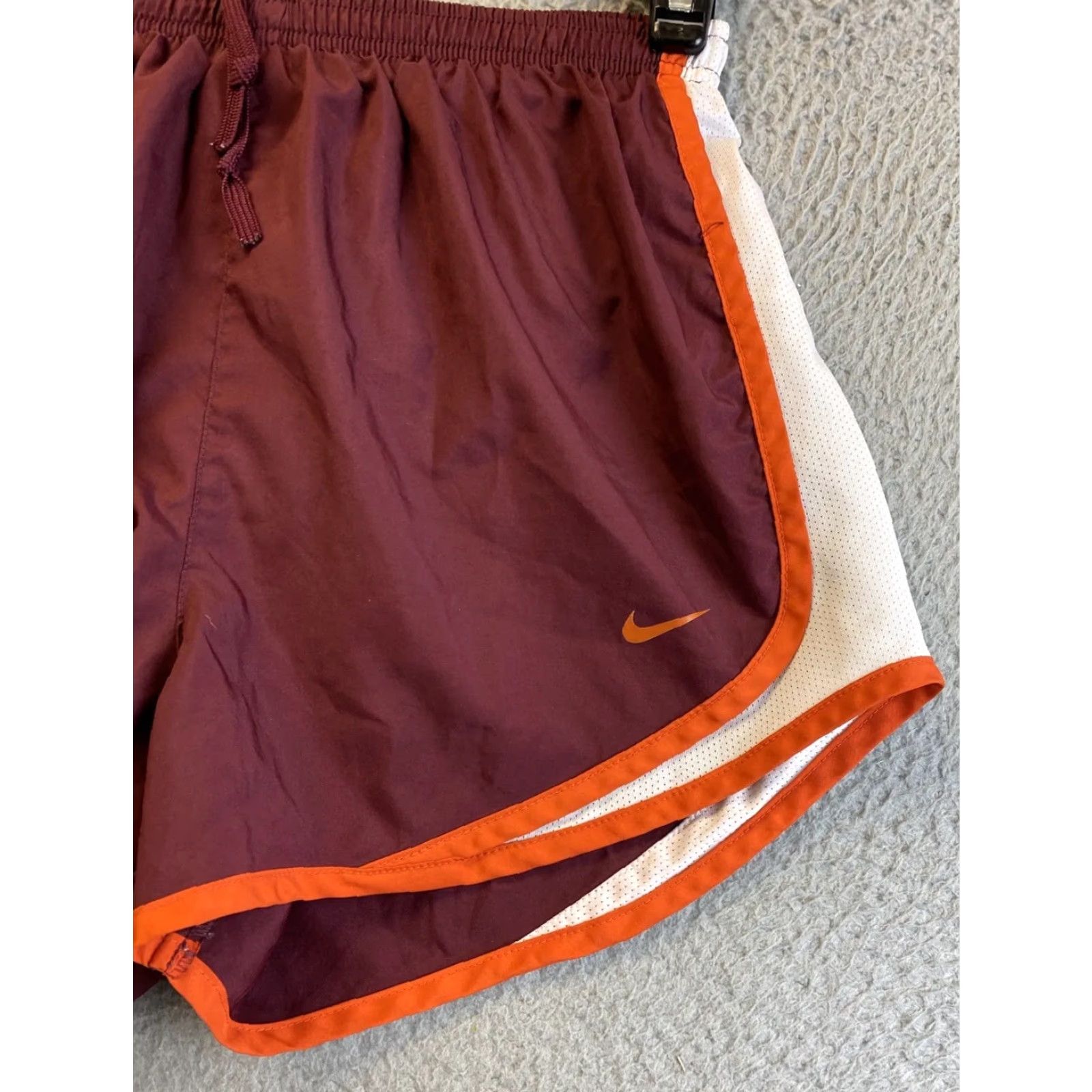 Nike Nike Women Red Athletic Shorts S /34-64 Size 28" / US 6 / IT 42 - 2 Thumbnail