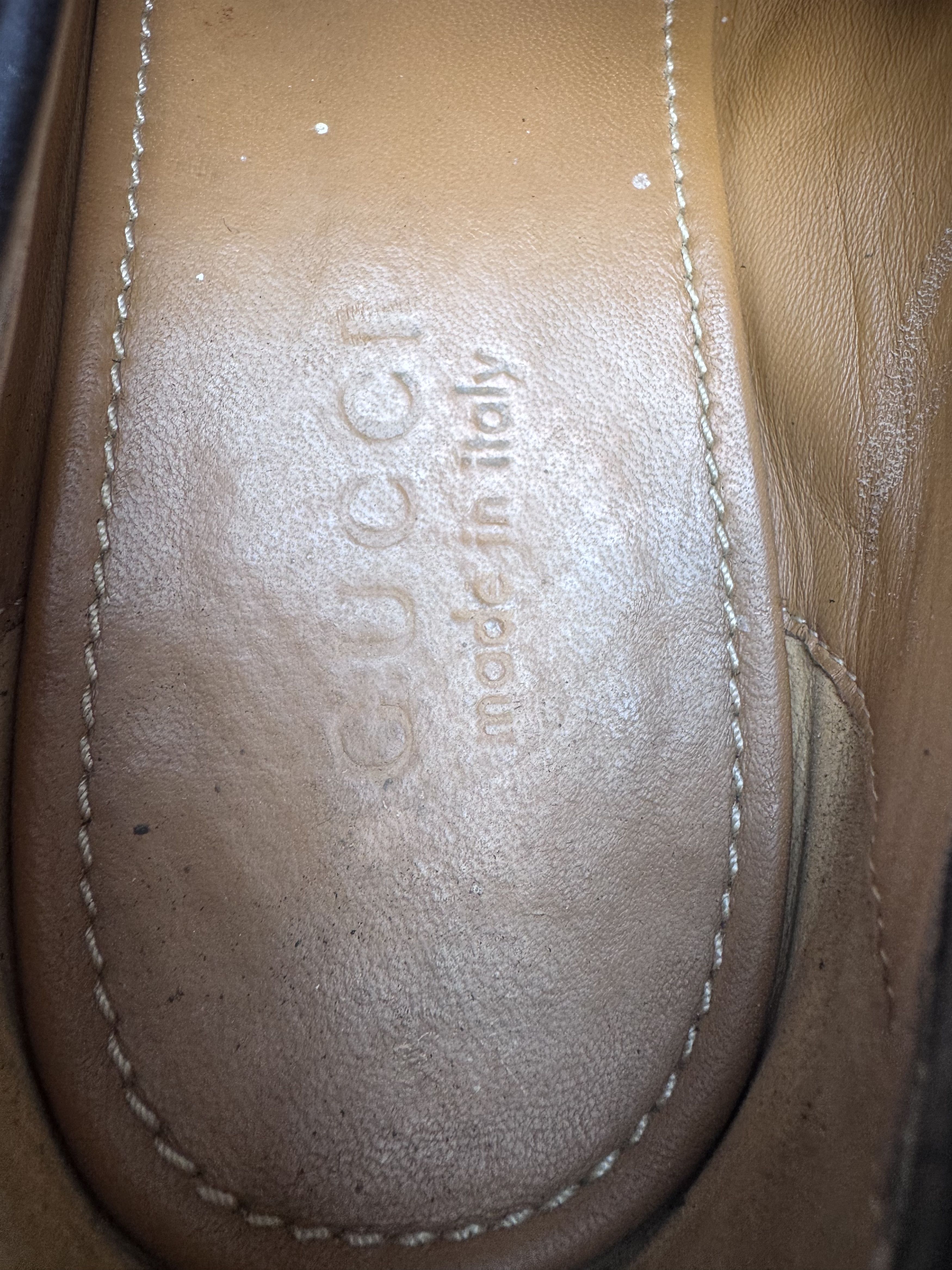 Gucci Gucci Loafers Leather Shoes Jordaan Black Gold Horsebit Size US 8 / EU 41 - 2 Thumbnail