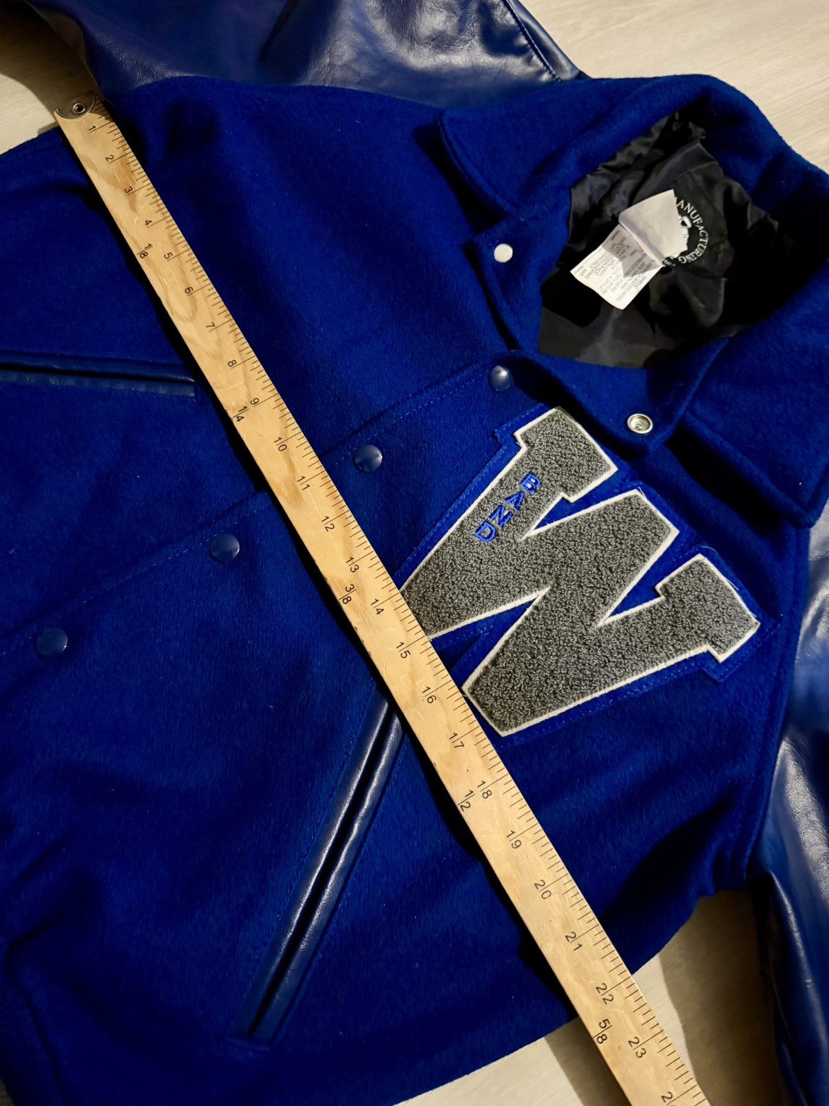 Vintage Vintage Y2K Varsity Letterman Bomber “W” Band Patch Sz S Size US S / EU 44-46 / 1 - 9 Thumbnail