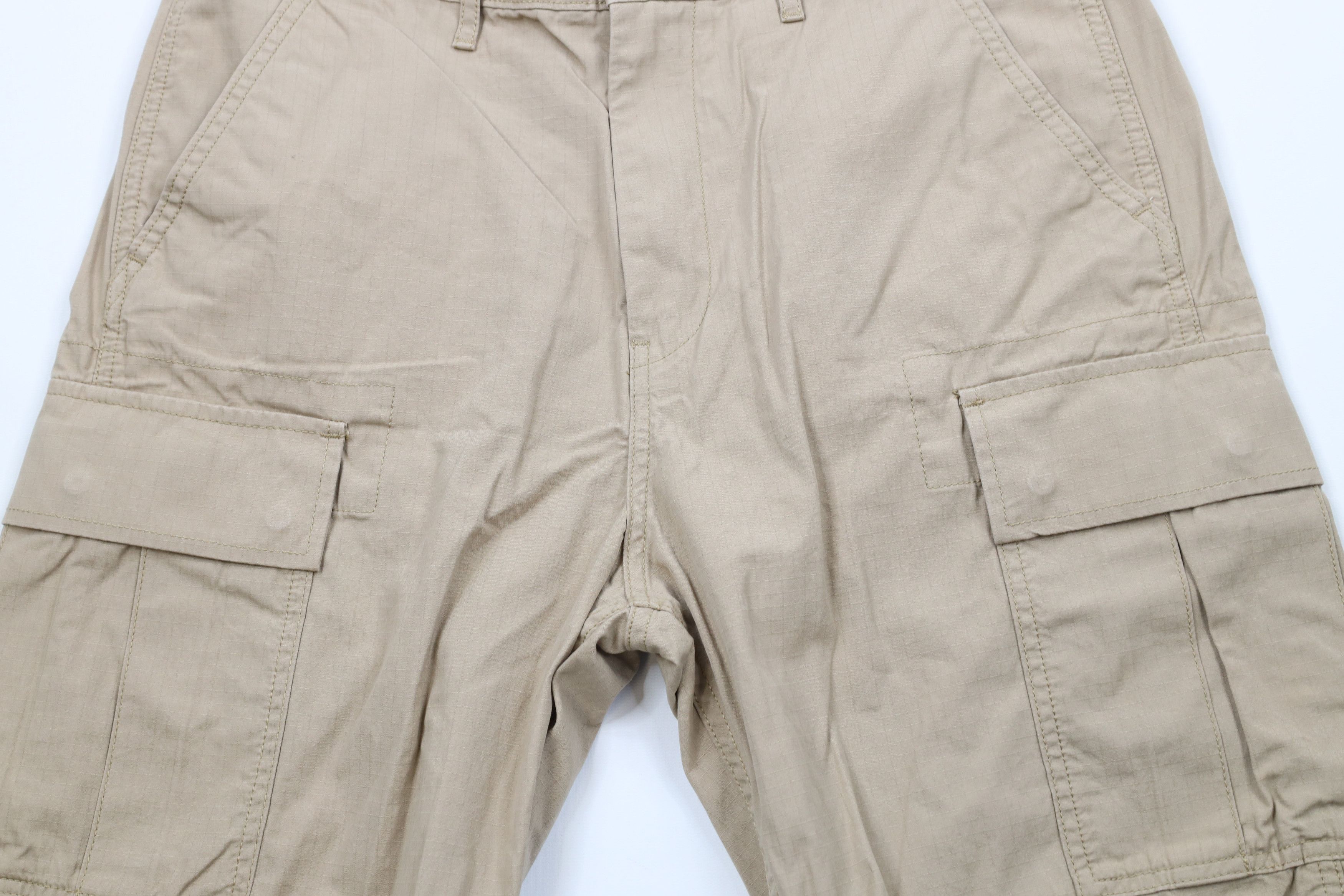 Levi's × Vintage Vintage Y2K Levis Fit Ripstop Cargo Shorts Beige Cotton Size US 32 / EU 48 - 3 Thumbnail