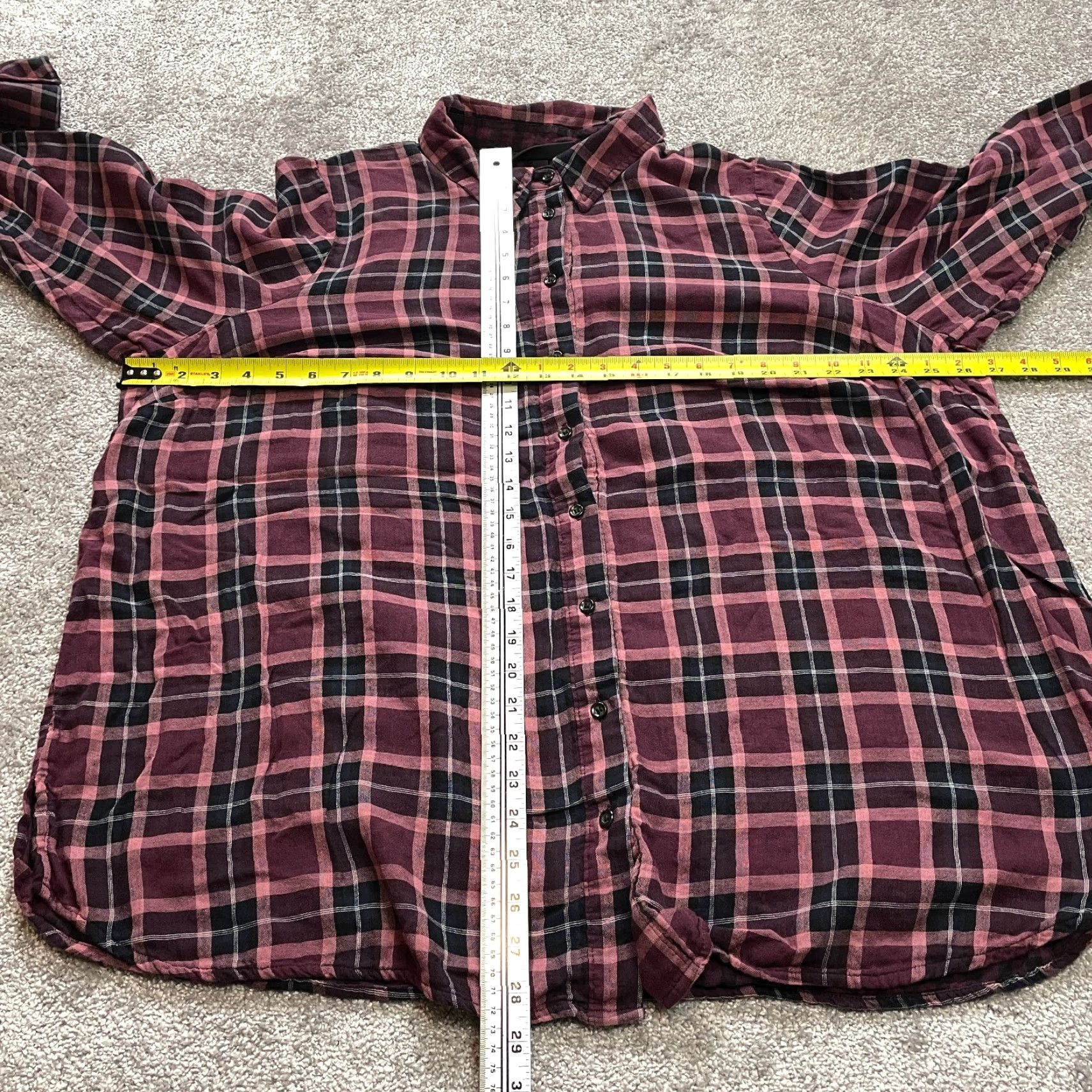 Vintage Lane Bryant Button Up Shirt Womens 18/20 Red Plaid Long Sleeve Cotton Soft Top Shirt Womens Red Plaid Long Sleeve Button-Up Size XXL / US 16-18 / IT 52-54 - 6 Thumbnail