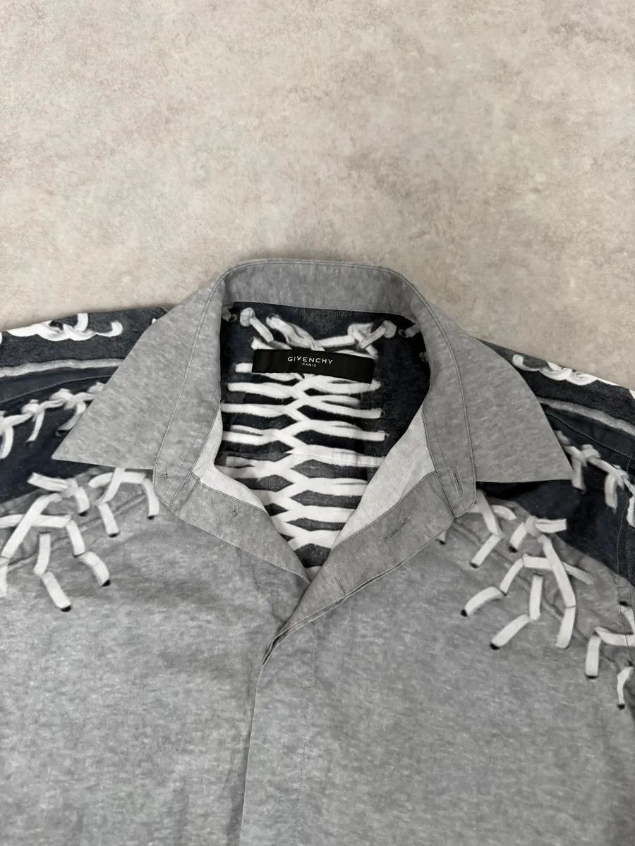 Givenchy AW2013 Givenchy Mega Laced Abstract Grey Shirt by Riccardo Tisci Size US S / EU 44-46 / 1 - 10 Thumbnail