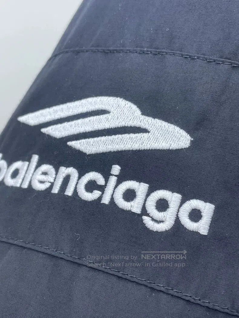 Balenciaga Balenciaga B Embroidery Layered Jacket. Size US XS / EU 42 / 0 - 6 Thumbnail