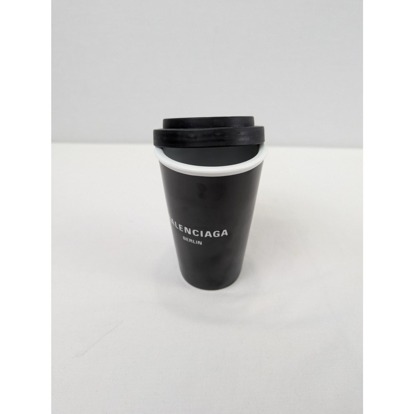Balenciaga o1rshd1 Q:3 / Size:OS/ Berlin Porcelain Coffee Cup Mug Black Size ONE SIZE - 3 Thumbnail