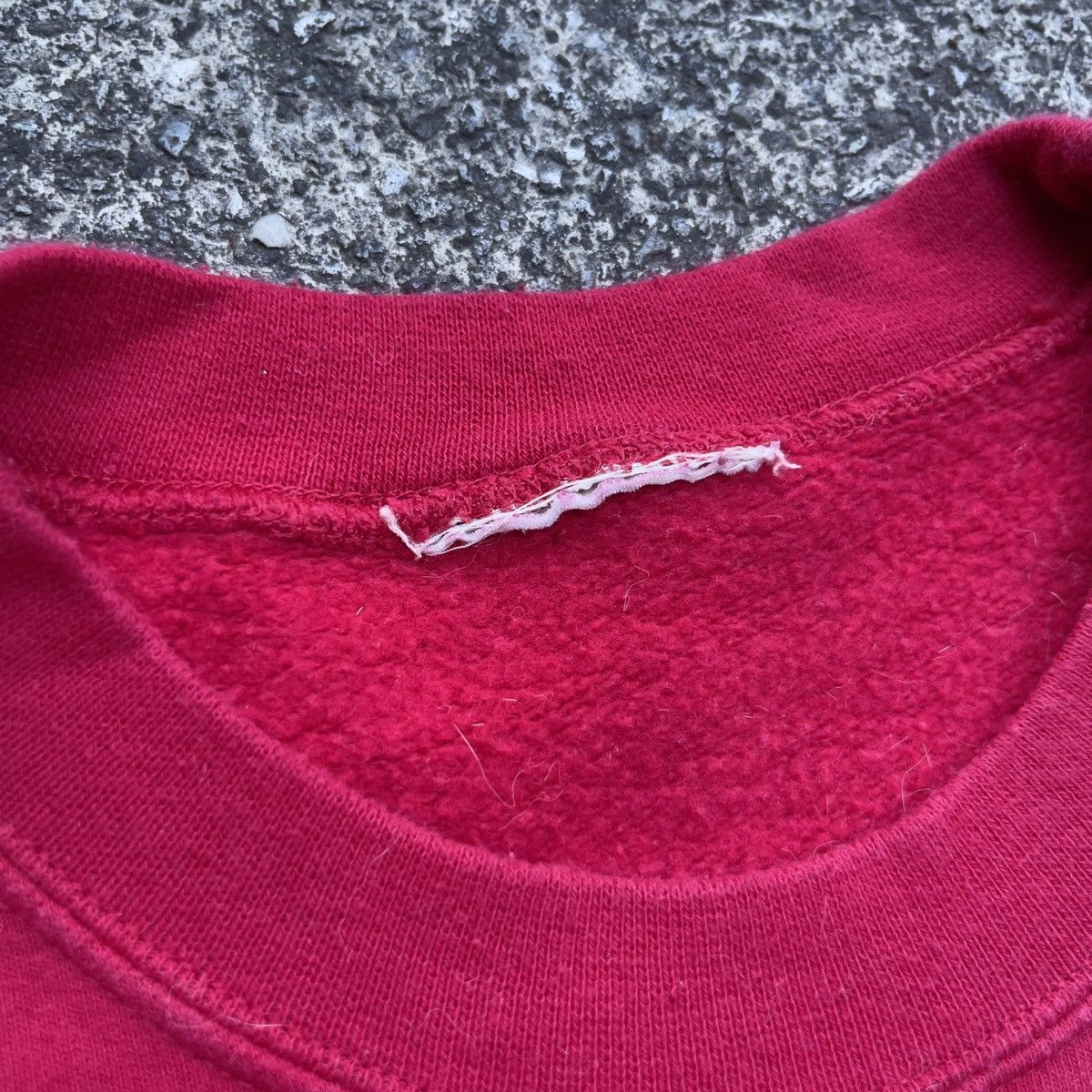 Vintage Vintage 90s Heavyweight Red Crewneck Pullover Sweatshirt Size US L / EU 52-54 / 3 - 4 Thumbnail
