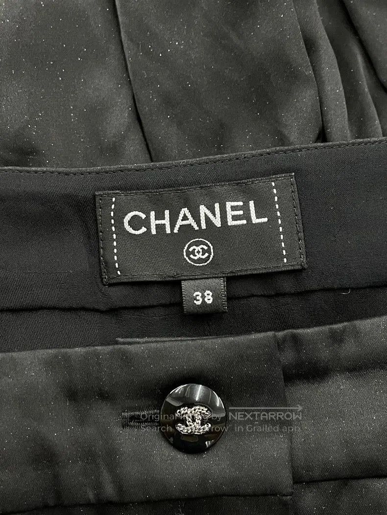 Chanel Chanel Black Sparkle Pleated Mini Skirt. Size US 38 / EU 54 - 5 Thumbnail