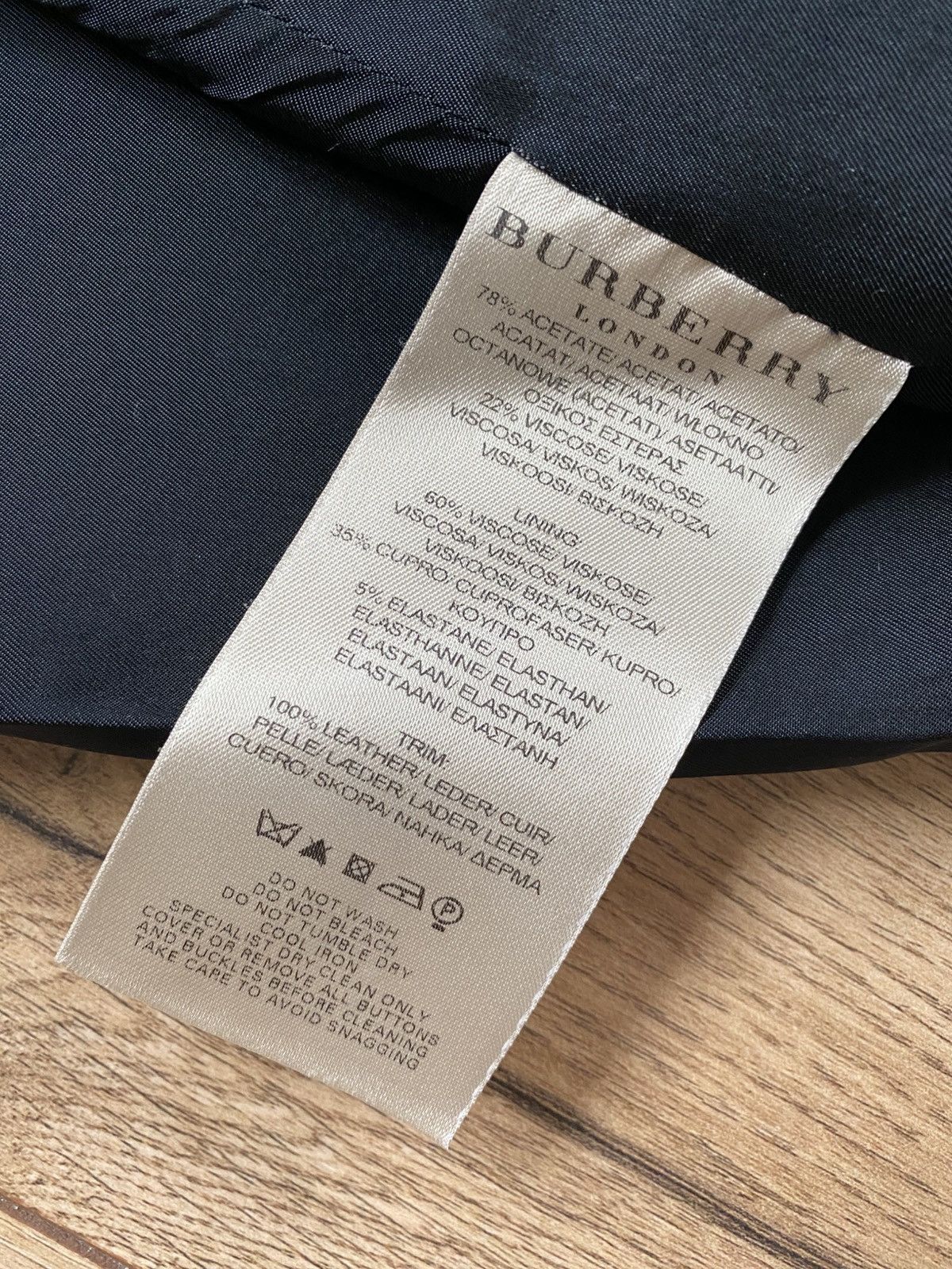 Burberry Burberry midi dress black elegant London USA 12 classy Size L / US 10 / IT 46 - 5 Thumbnail