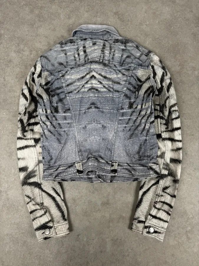 Roberto Cavalli SS2002 Cavalli Blue & White Zebra Savage Denim Jacket Size S / US 4 / IT 40 - 4 Thumbnail