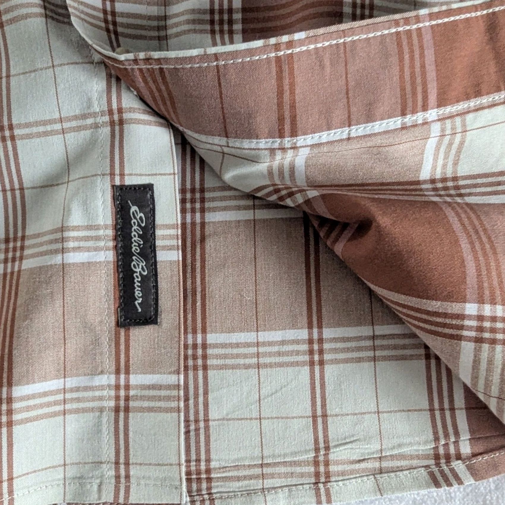 Eddie Bauer Eddie Bauer Mens Classic Fit Plaid Short Sleeve Button Up Shirt M Beige Cotton Blend Pocket Casual Summer/Spring Mens Size US M / EU 48-50 / 2 - 3 Thumbnail