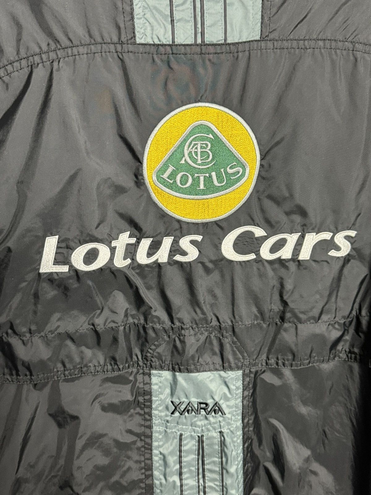 Other Norwich City Training Football Jacket Size US L / EU 52-54 / 3 - 4 Thumbnail