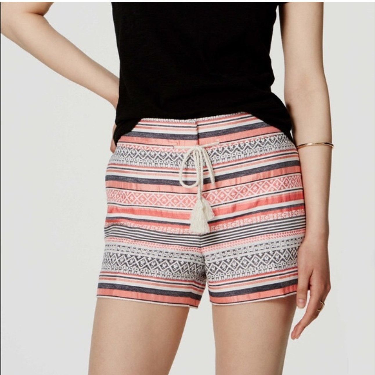 Loft LOFT The Riveria Boho Short Casual Multi Striped Size 6 Size 28" / US 6 / IT 42 - 1 Thumbnail