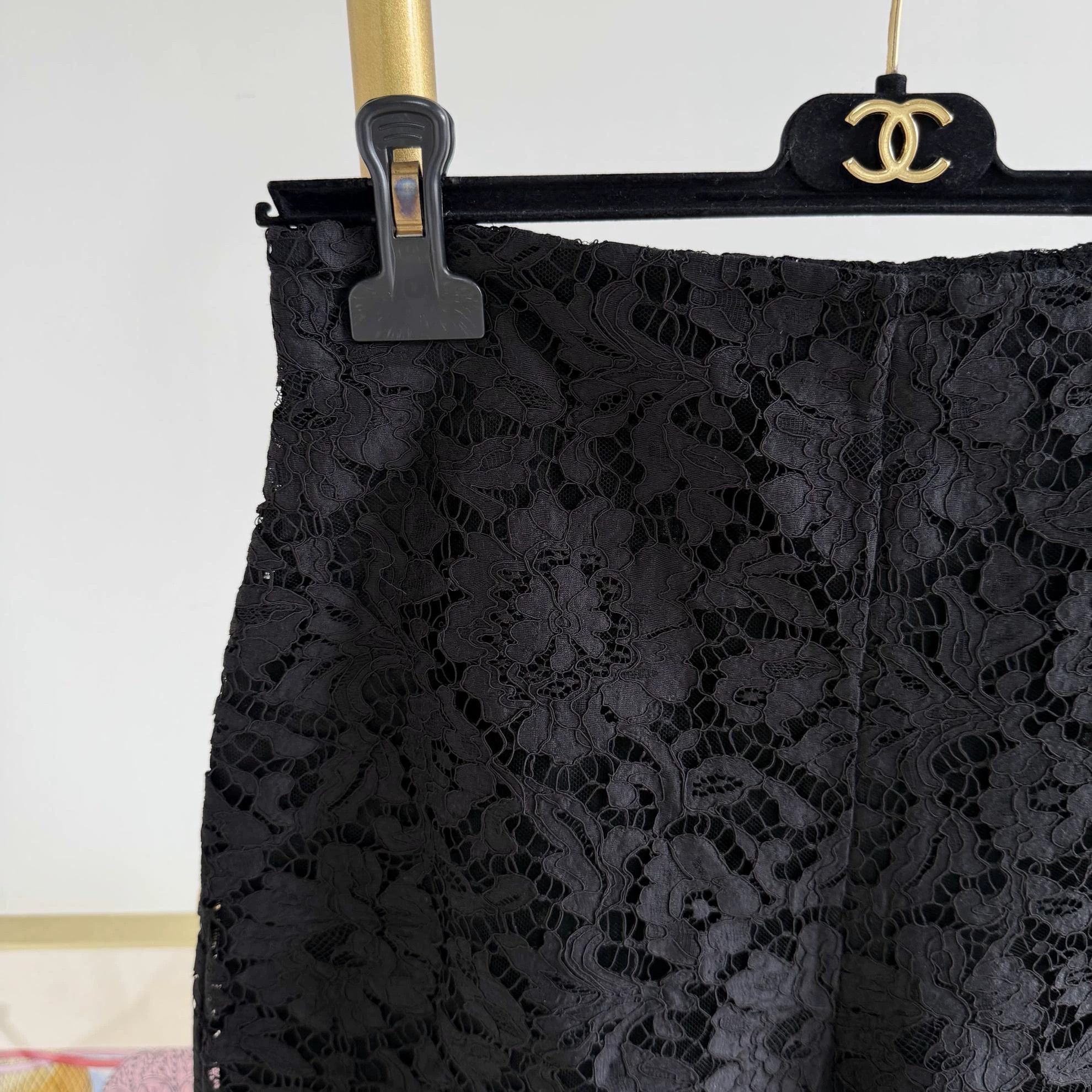 Valentino Valentino Black Lace Shorts 42 Size 28" / US 6 / IT 42 - 3 Thumbnail