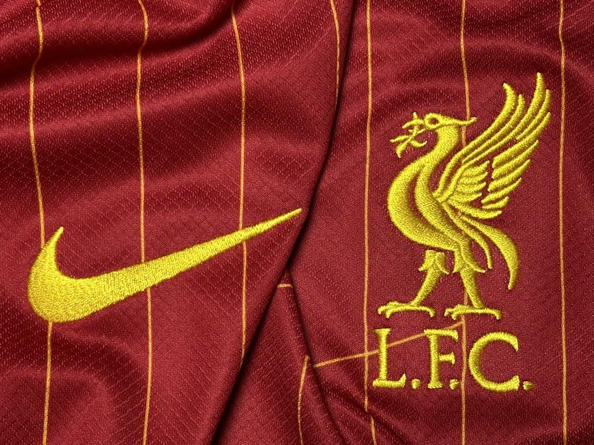 Nike Nike Liverpool 2024/25 Home Football Shirt Soccer Jersey Size US XXL / EU 58 / 5 - 8 Thumbnail