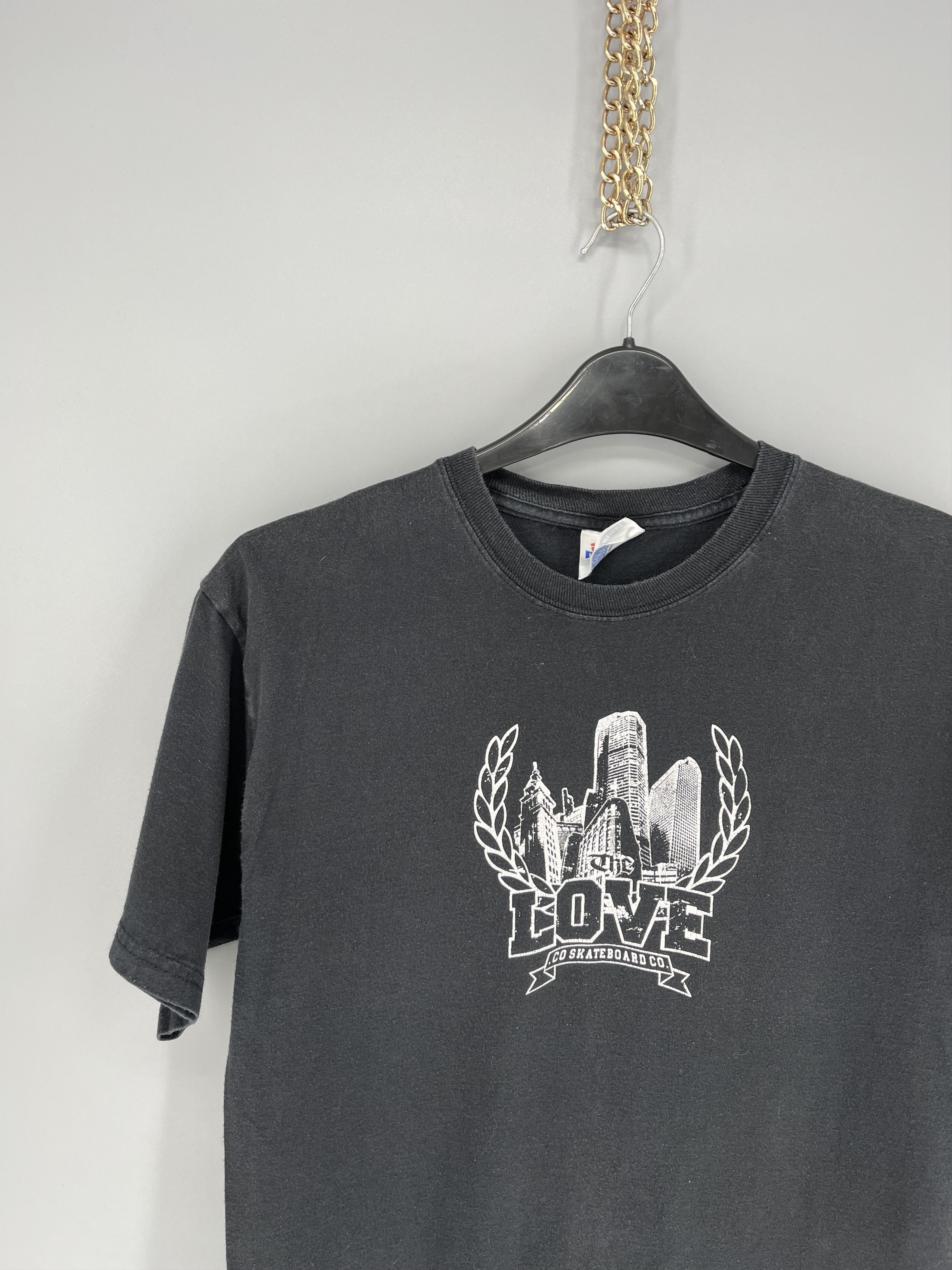 Think Skateboards Rare Design Vintage Love Skateboard T-shirt 90s Size US S / EU 44-46 / 1 - 2 Thumbnail