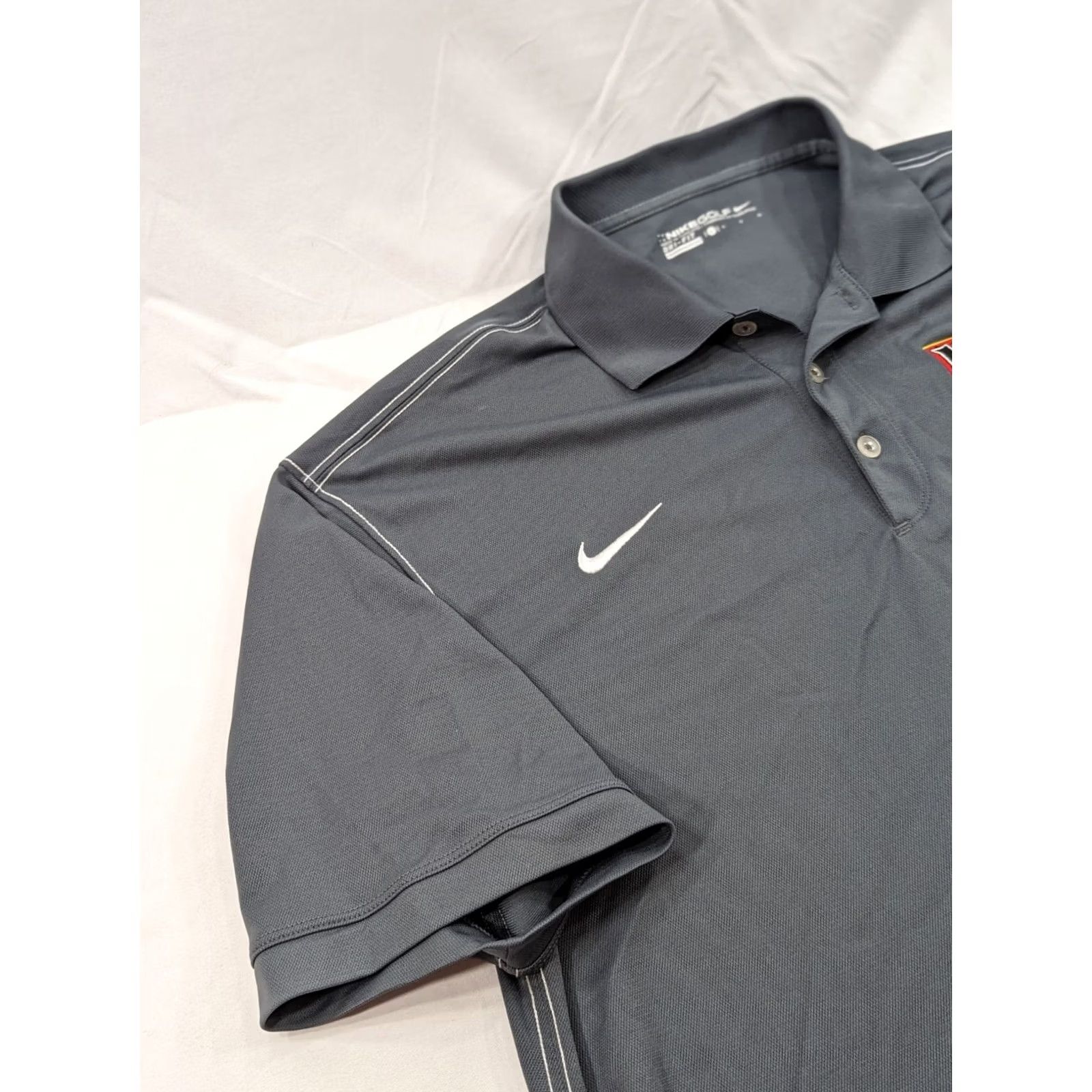 Nike Nike Dri-Fit Golf Polo Shirt Mens L Gray Short Sleeve Collared Button Front Size US L / EU 52-54 / 3 - 2 Thumbnail