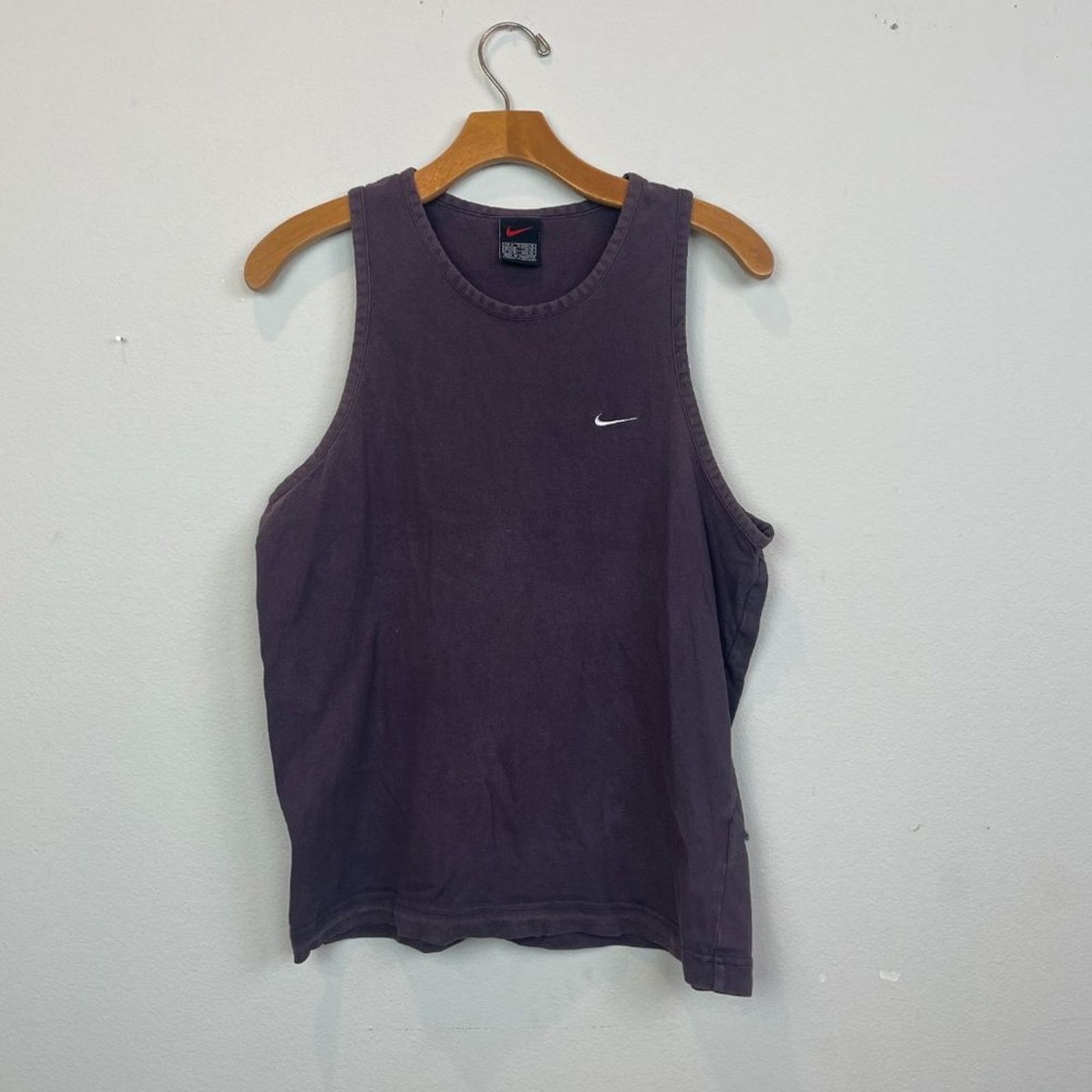 Nike Vintage Nike Unisex Tank, Size M Size US M / EU 48-50 / 2 - 6 Thumbnail