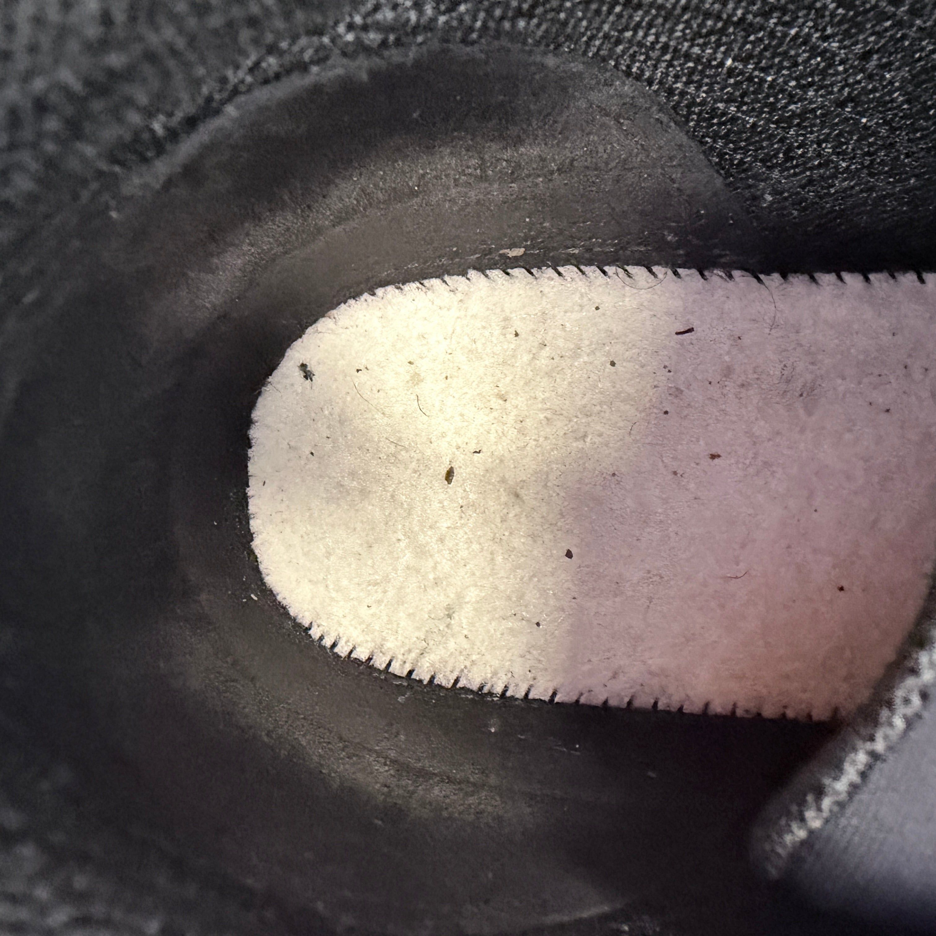 Chanel Runner Foam Black/Pink Size US 8 / EU 41 - 8 Thumbnail