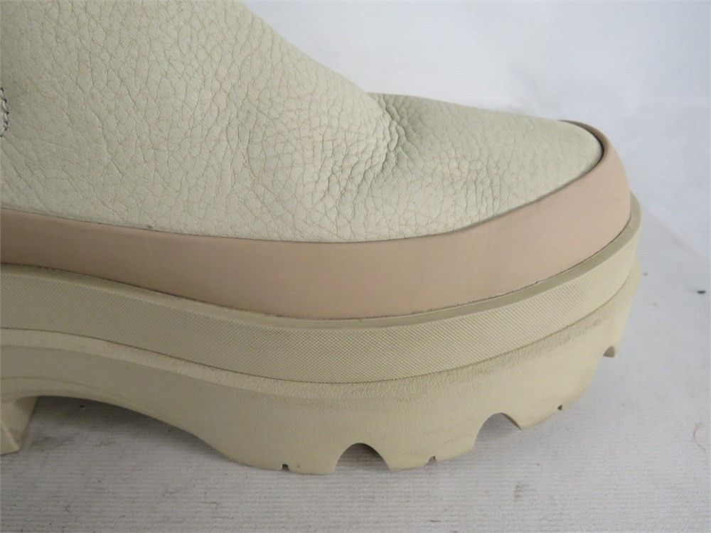 Ugg UGG SEA SALT BRISBANE CHELSEA WATERPROOF PLATFORMBOOTS 9 Size US 9 / IT 39 - 9 Thumbnail