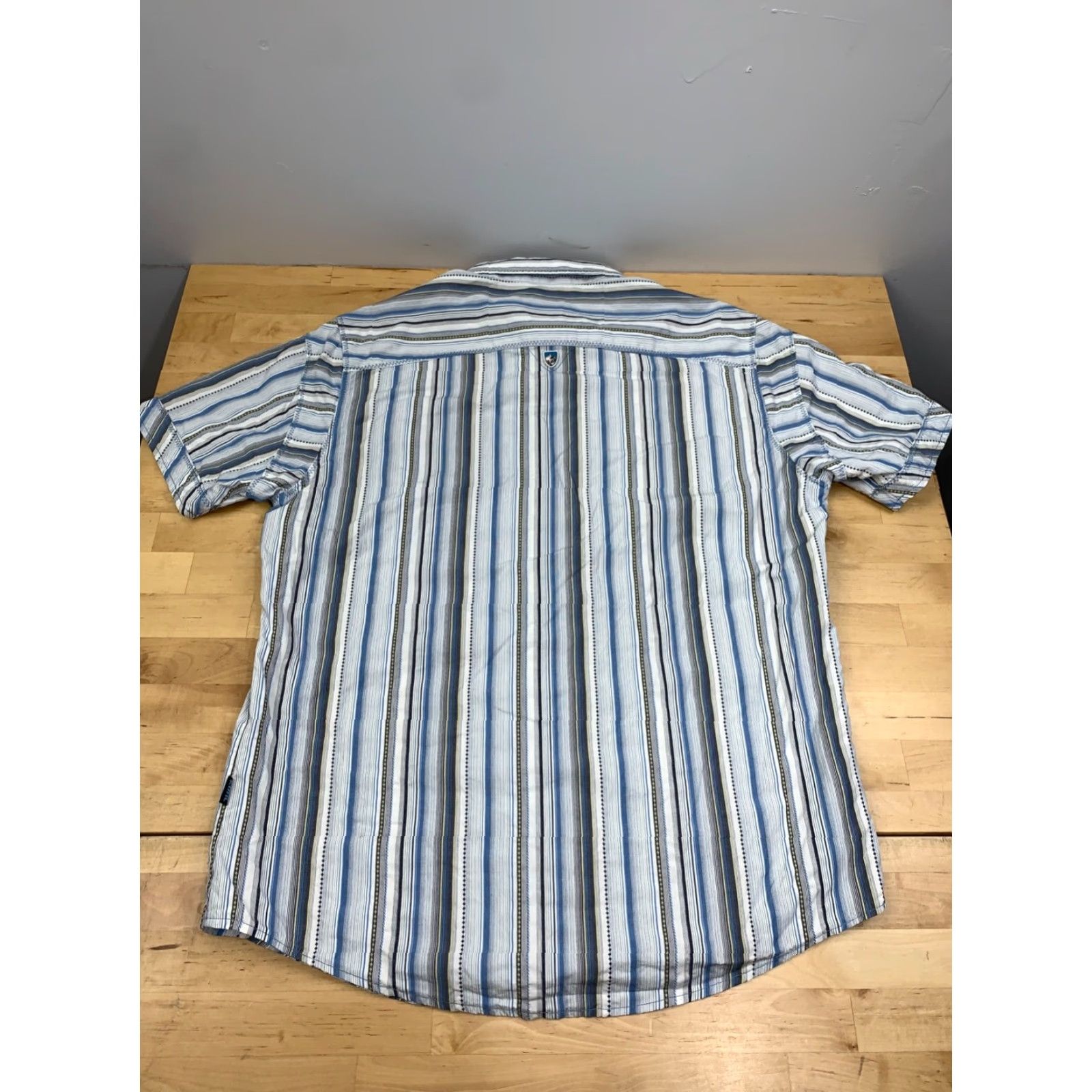 Vintage KUHL Shirt Men M Button Up Short Sleeve Striped White Cotton Lyocell Tencel #9457 Size US M / EU 48-50 / 2 - 6 Thumbnail