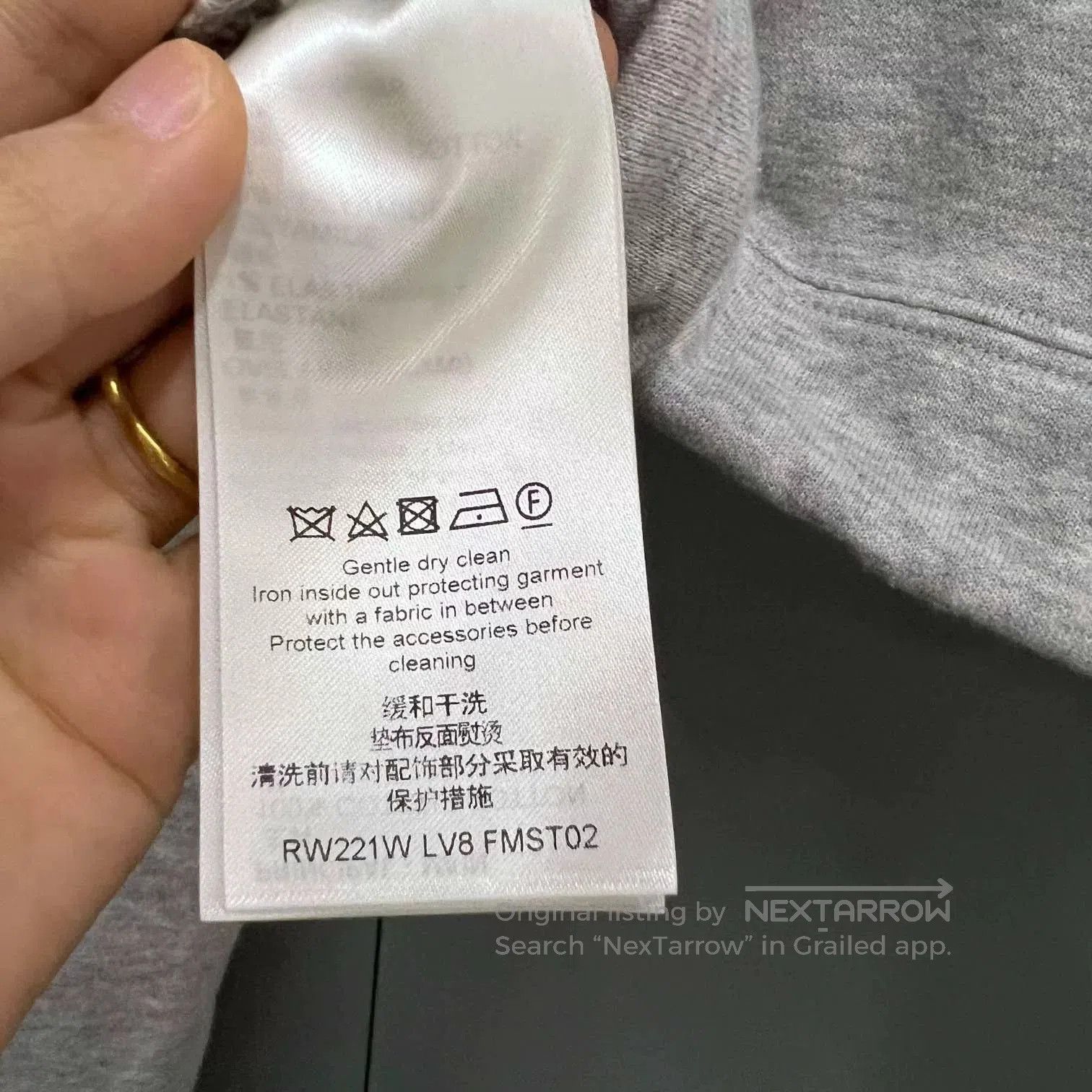Louis Vuitton Louis Vuitton Gray Cropped Hoodie. Size XXS / US 00 / IT 34 - 4 Thumbnail