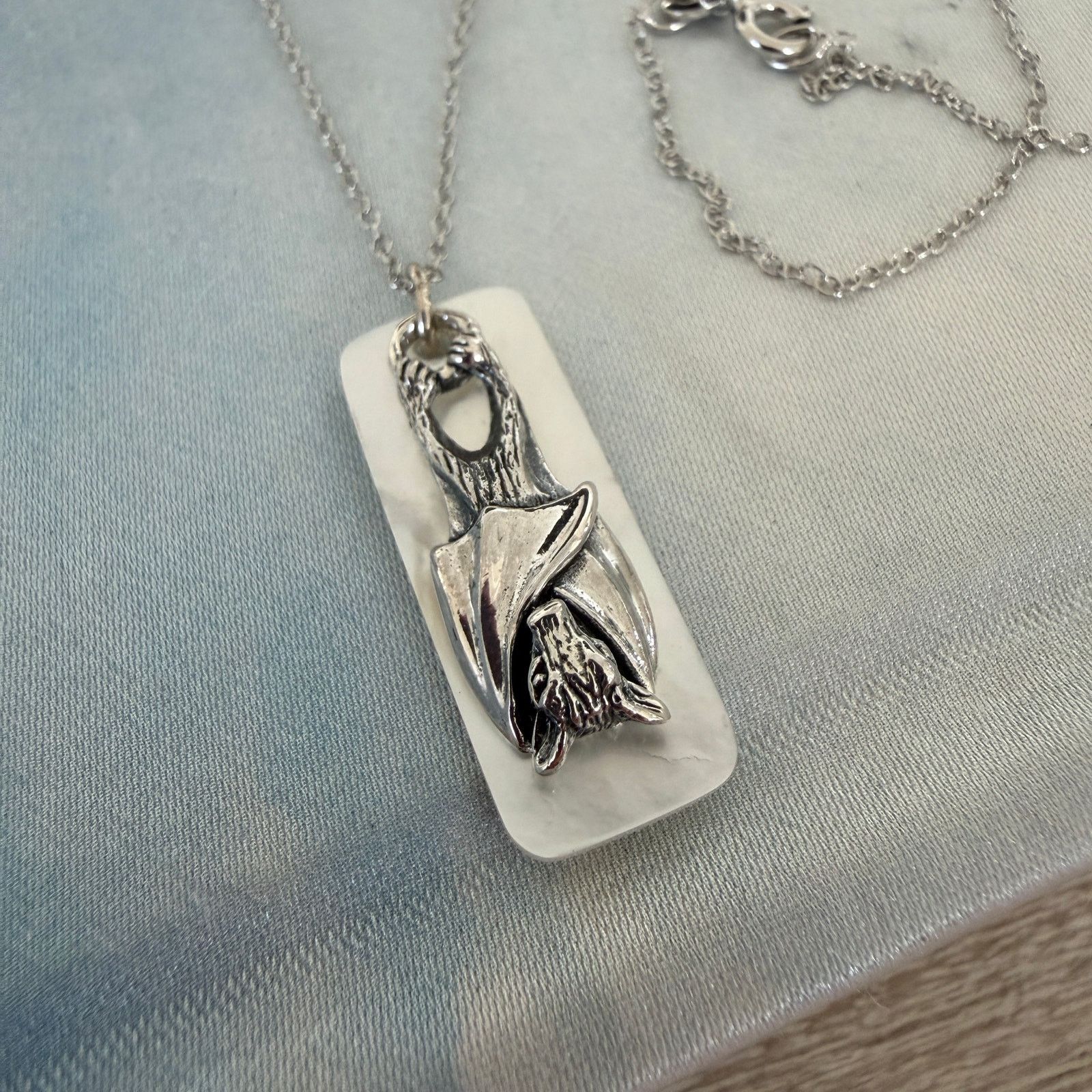 Other Sterling Silver Bat Pendant Mother of Pearl 18" Chain Gothic Size ONE SIZE - 5 Thumbnail