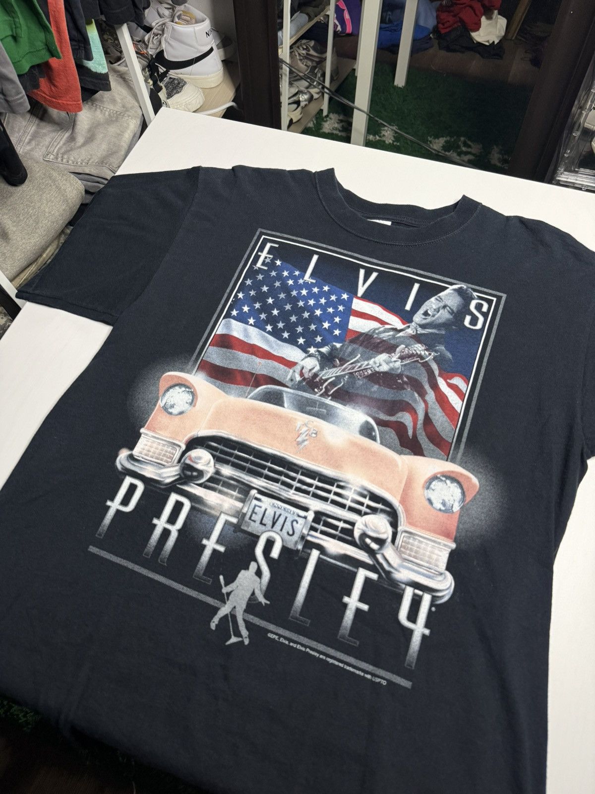Vintage VINTAGE 1990's Evlis Presley Tee "Black" (L) PREOWNED Size US L / EU 52-54 / 3 - 1 Thumbnail