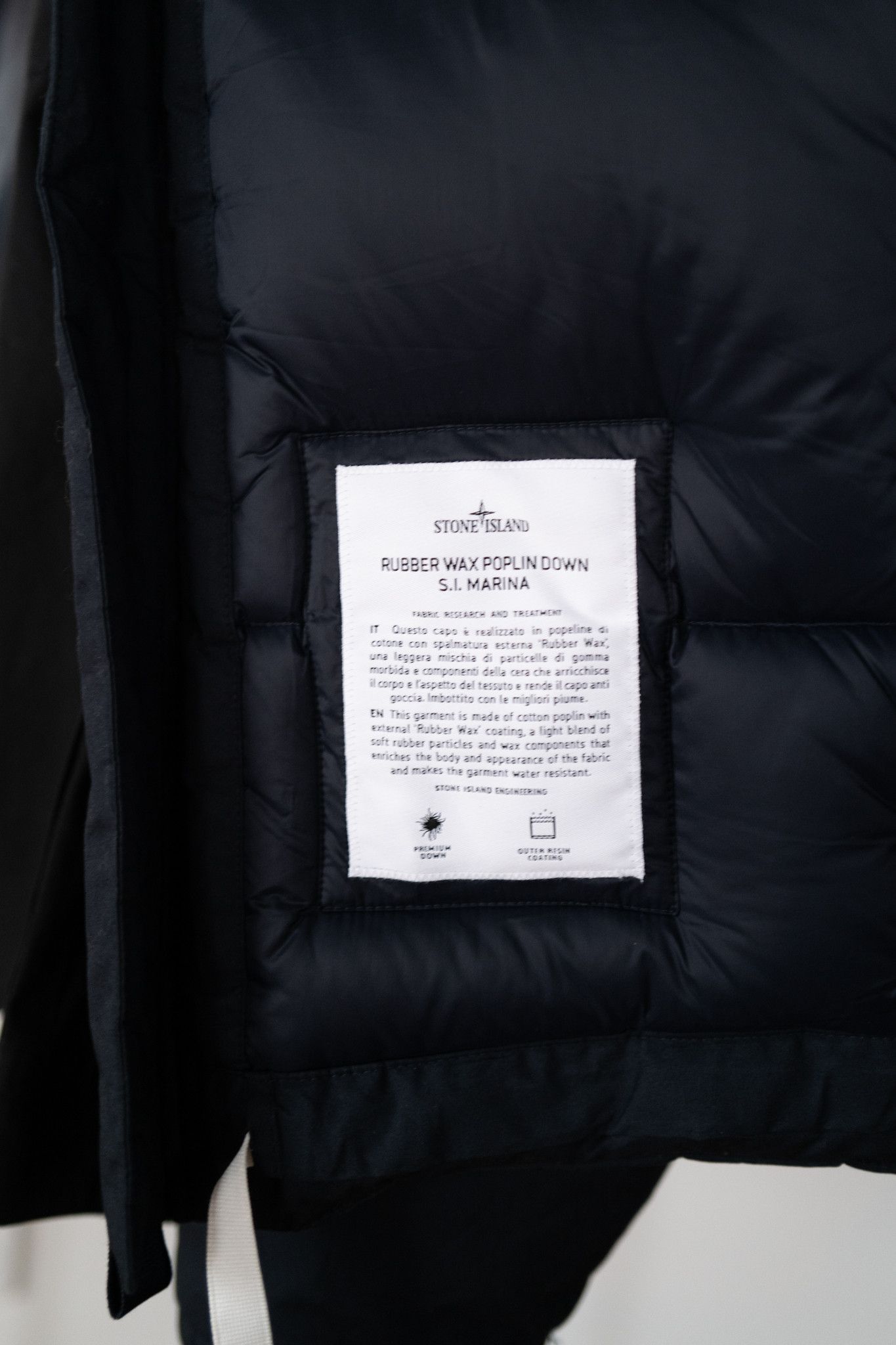 Stone Island Stone Island Marina Rubber Wax Poplin Down Coat Navy SZ. M Size US M / EU 48-50 / 2 - 4 Thumbnail